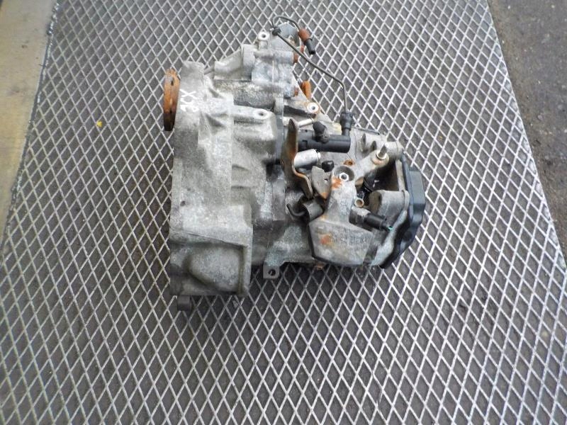 VOLKSWAGEN PASSAT B6 1.9 TDI original getriebe JCX