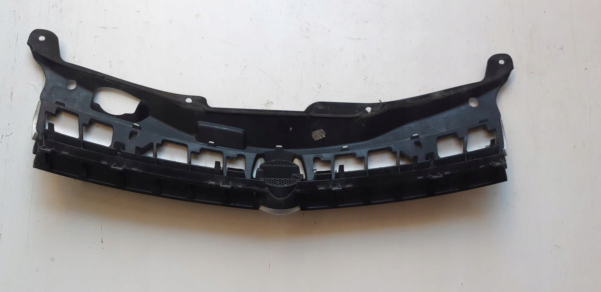 решетка радиатора opel Astra H 2004-2010