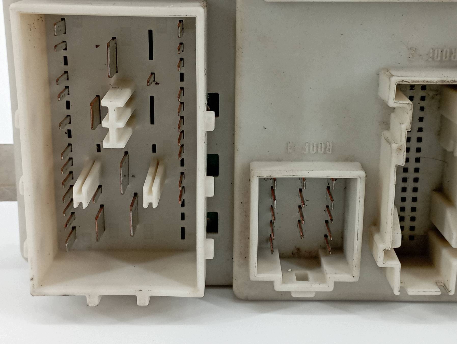 fuse box 3M5T-14A073-DF Ford Focus C-Max and (2003-2010)