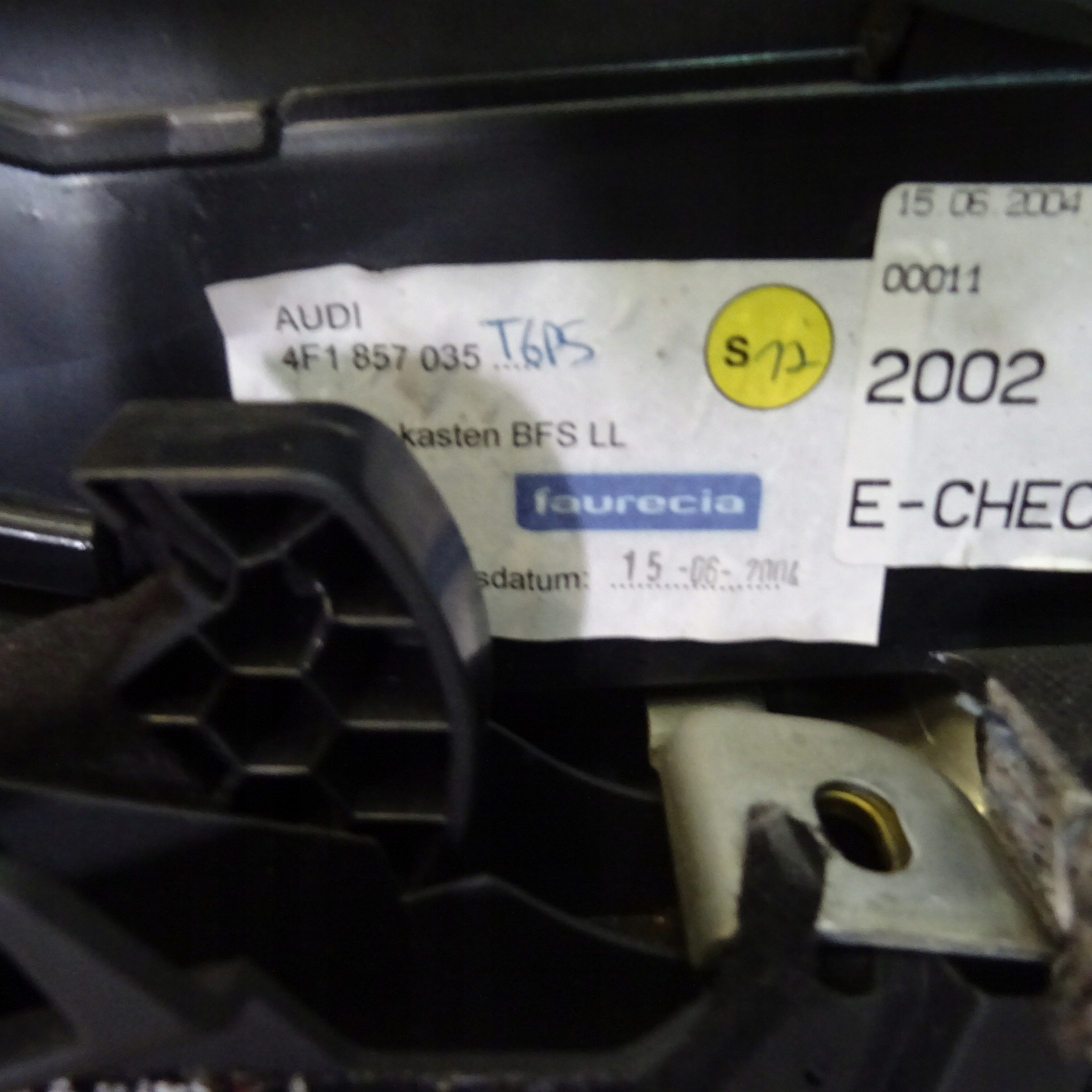 AUDI A6 C6 Handschuhfach 4F1857035