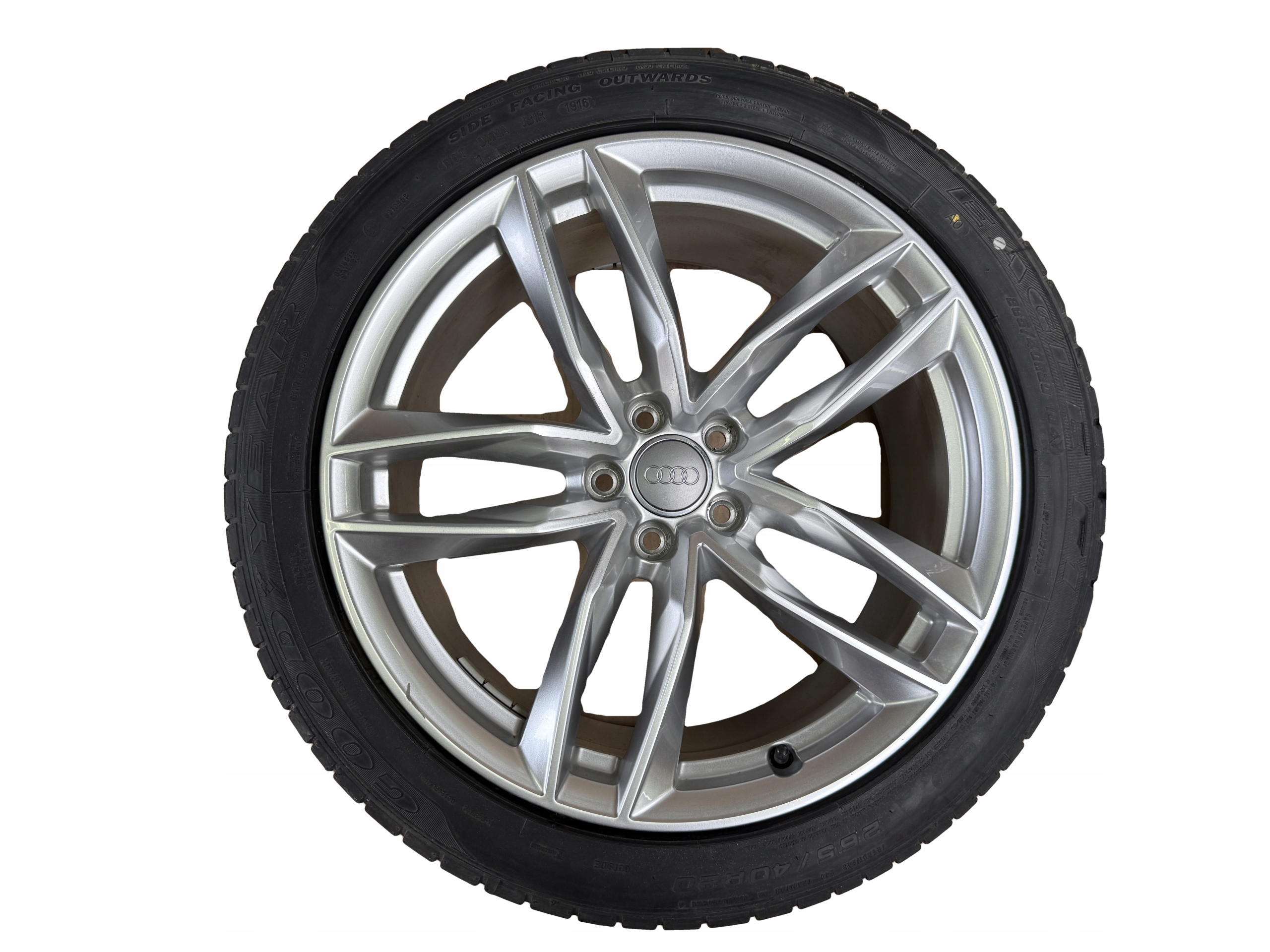 AUDI A8 4H D4 wheels discs 265/40R20