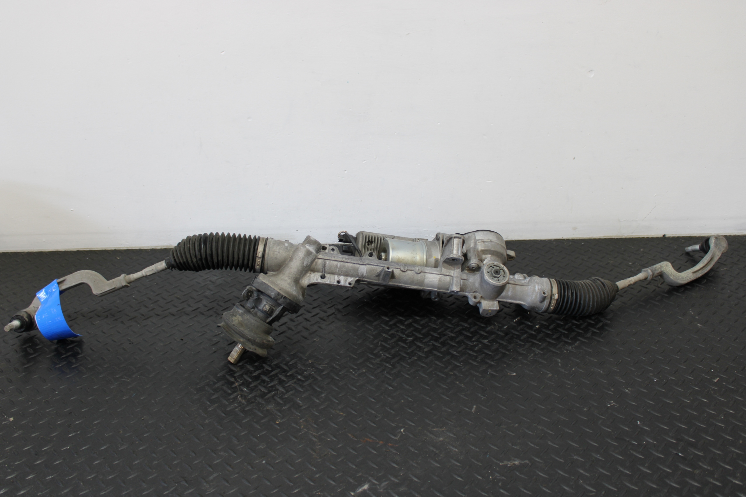 Boîter direction Boîter direction 0914602000 INFINITI Q30