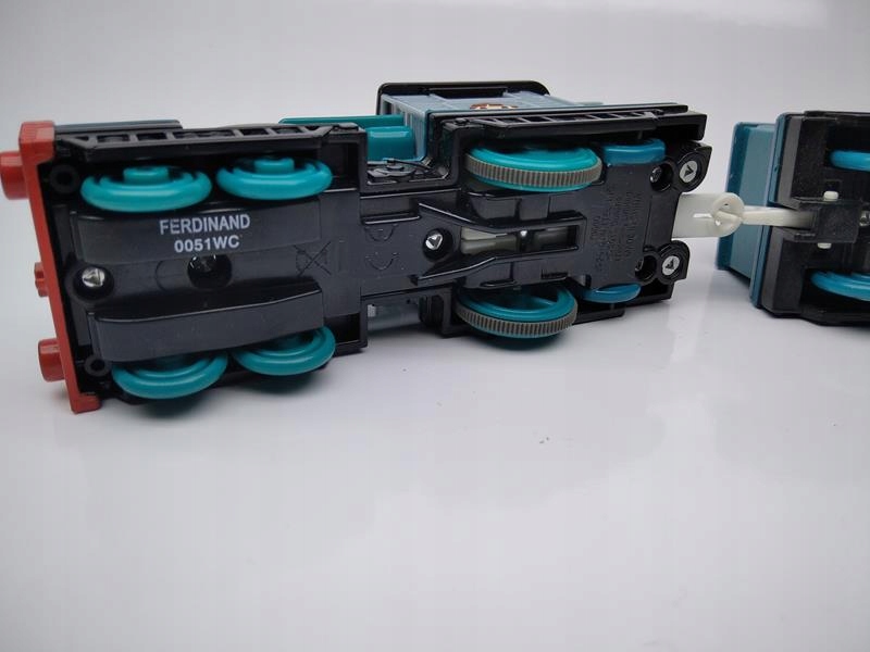 TrackMaster Mattel z napędem FERDYNAND + WAGON Materiał plastik