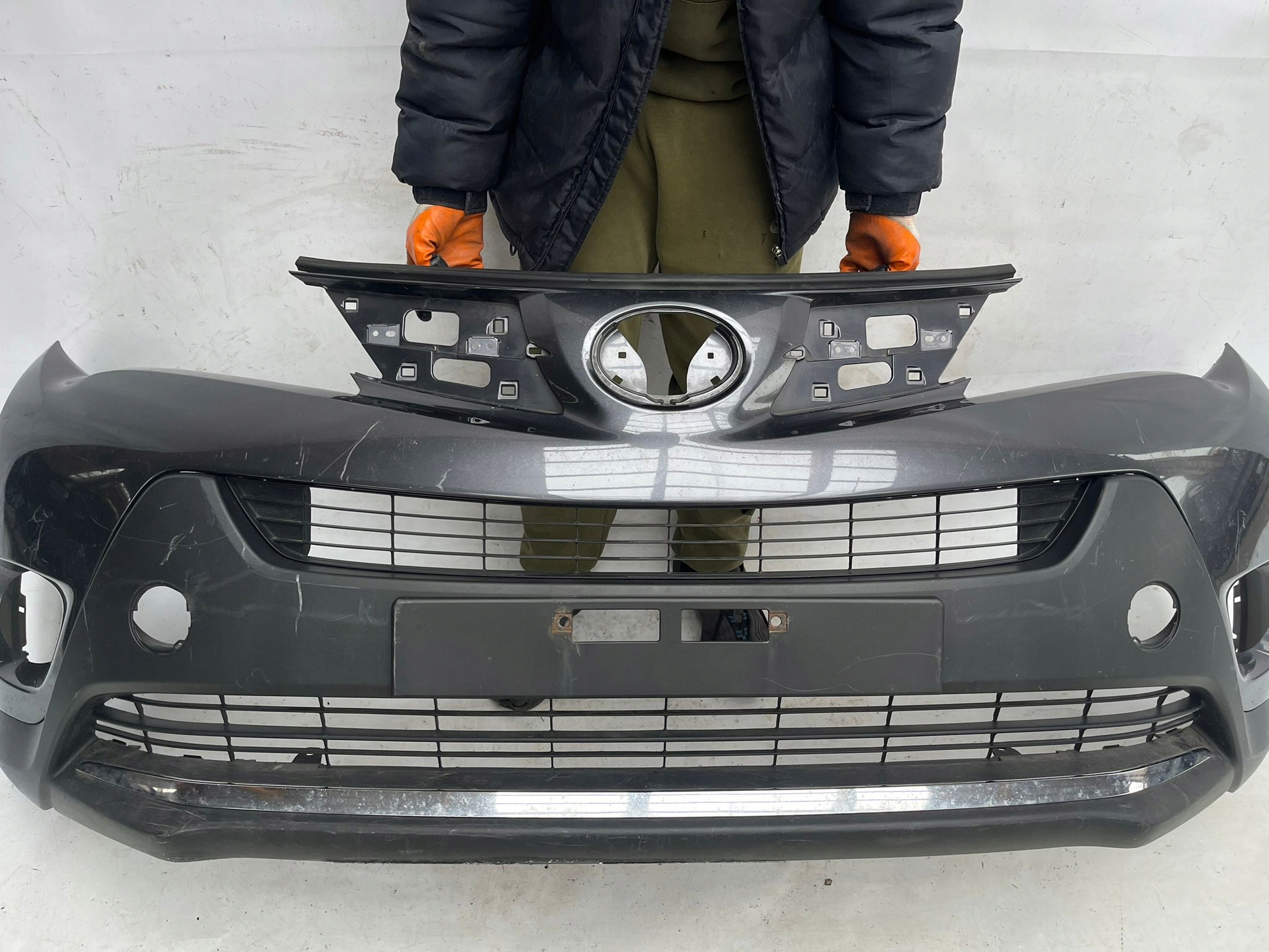 TOYOTA RAV4 IV 4 13-15 bumper front front 52119-42A00 without DZIUR