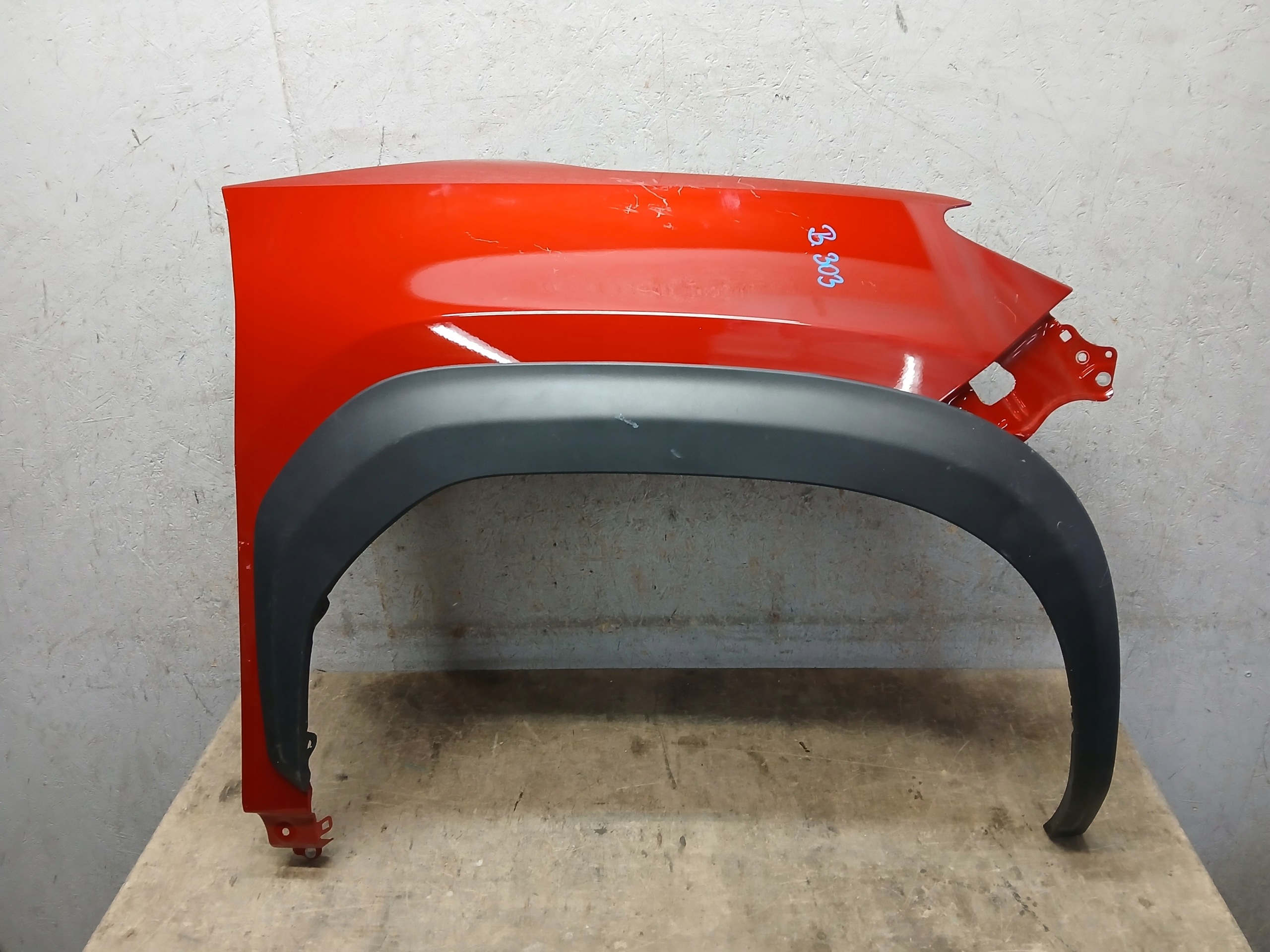 fender front right TOYOTA YARIS CROSS