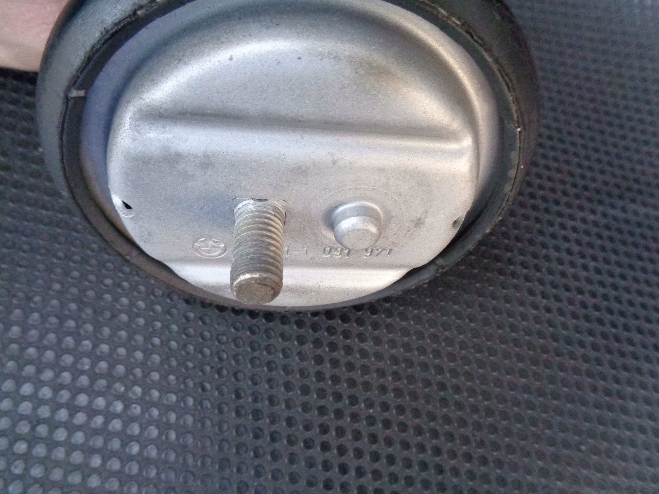 BMW E39 PODUSZKA SILNIKA M52 M54 ORYGINAŁ Typ samochodu Samochody osobowe