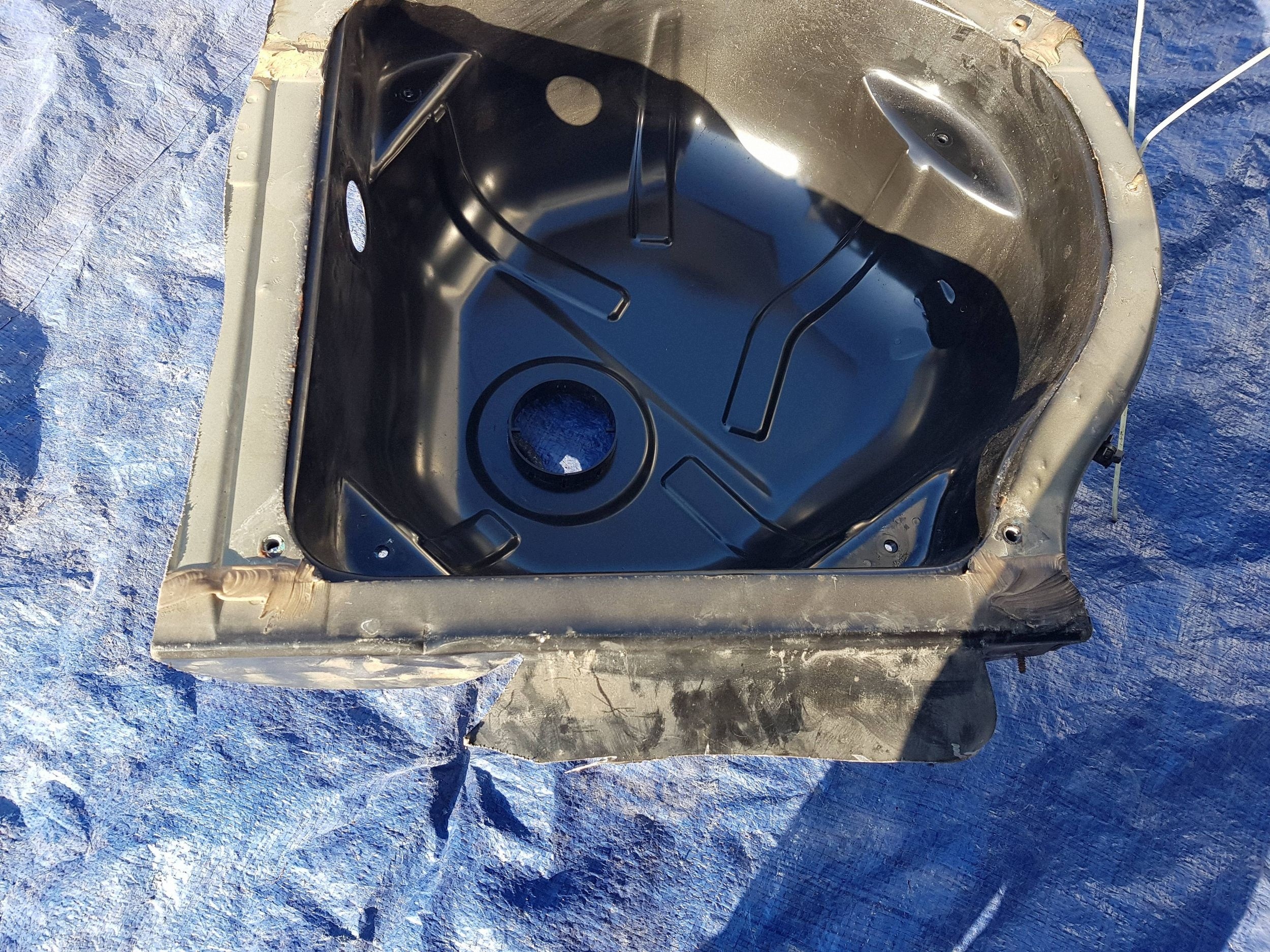 floor sump boot Mercedes E W212 a2126101500
