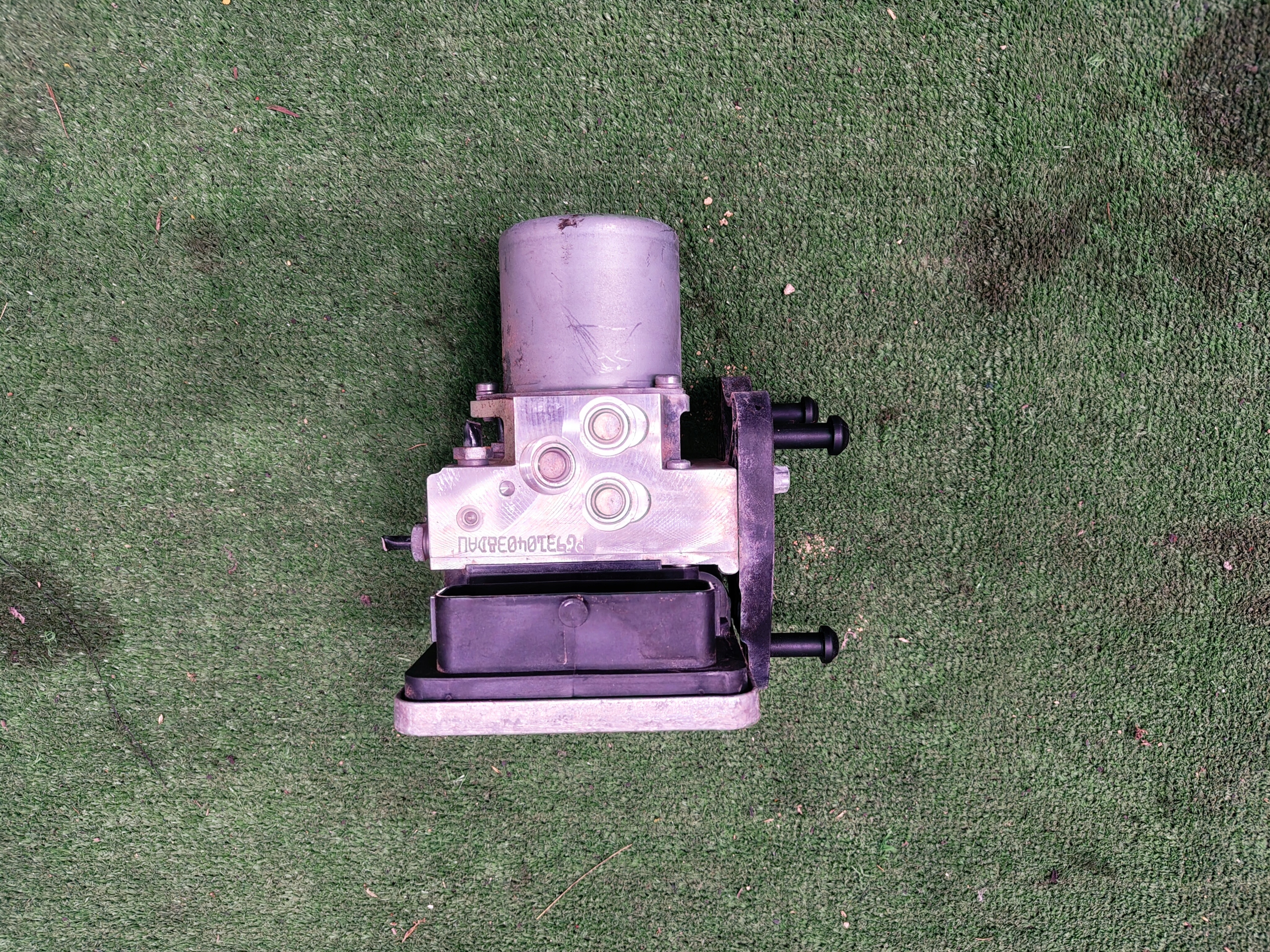 MERCEDES BENZ W205 pump ABS A2059005247