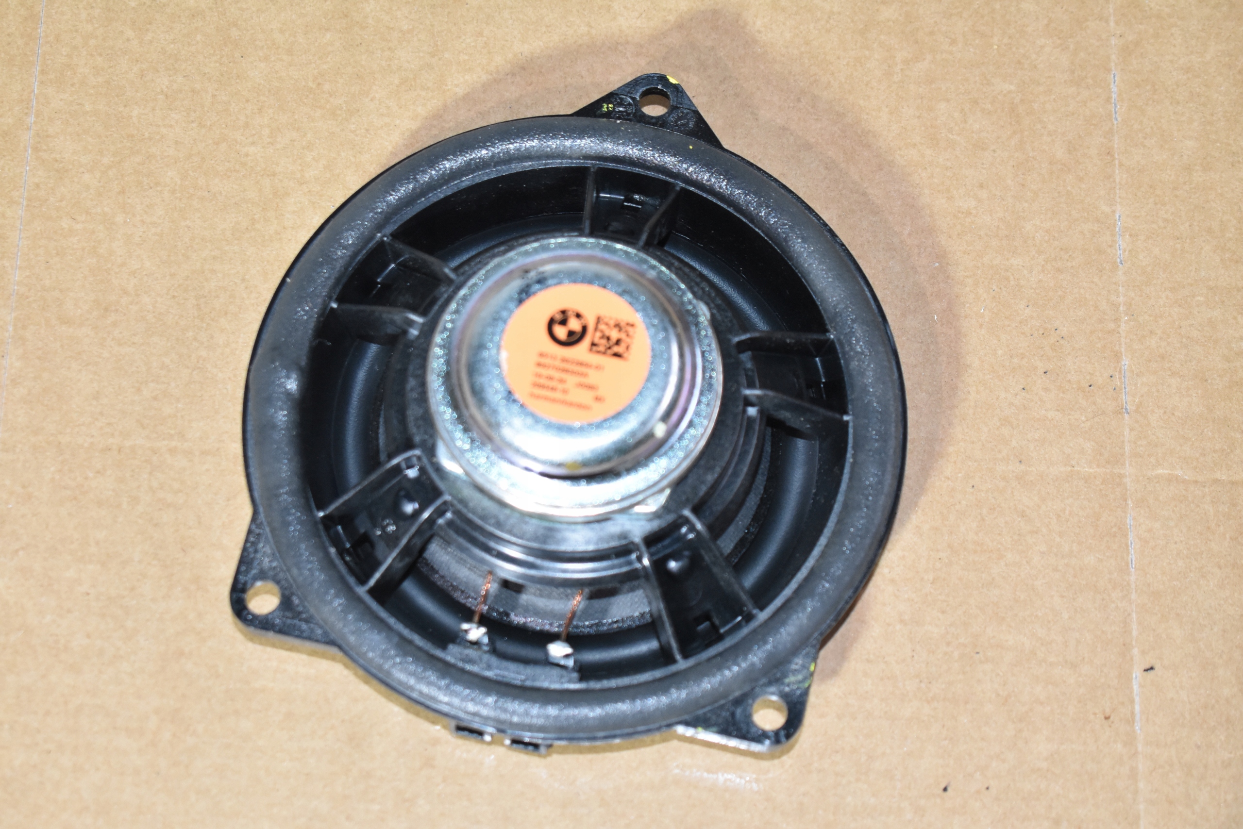 IDEALNY speaker HARMAN KARDON BMW G20 G22 1