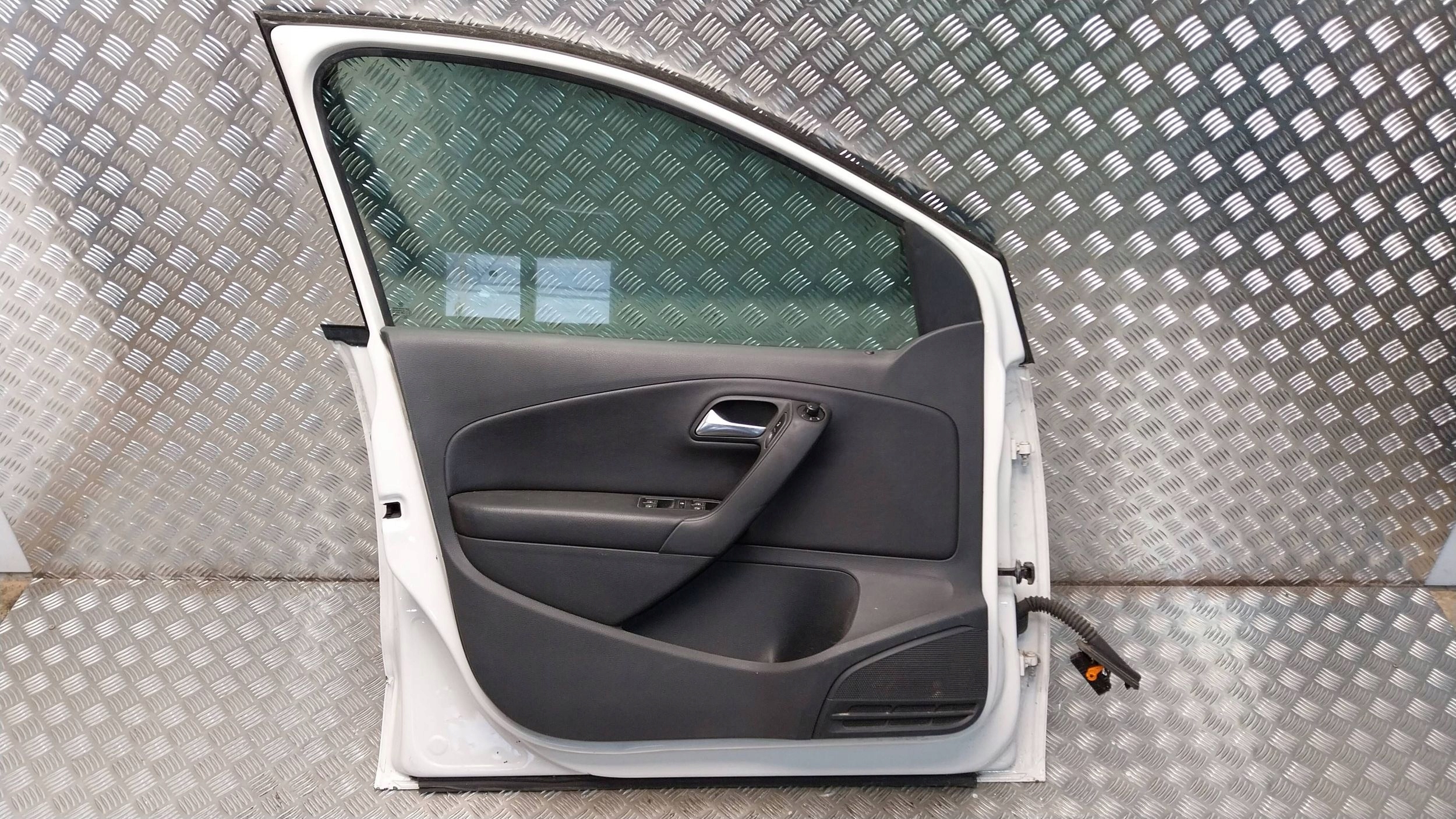 Tür vorne links VW UP MII CITIGO 11