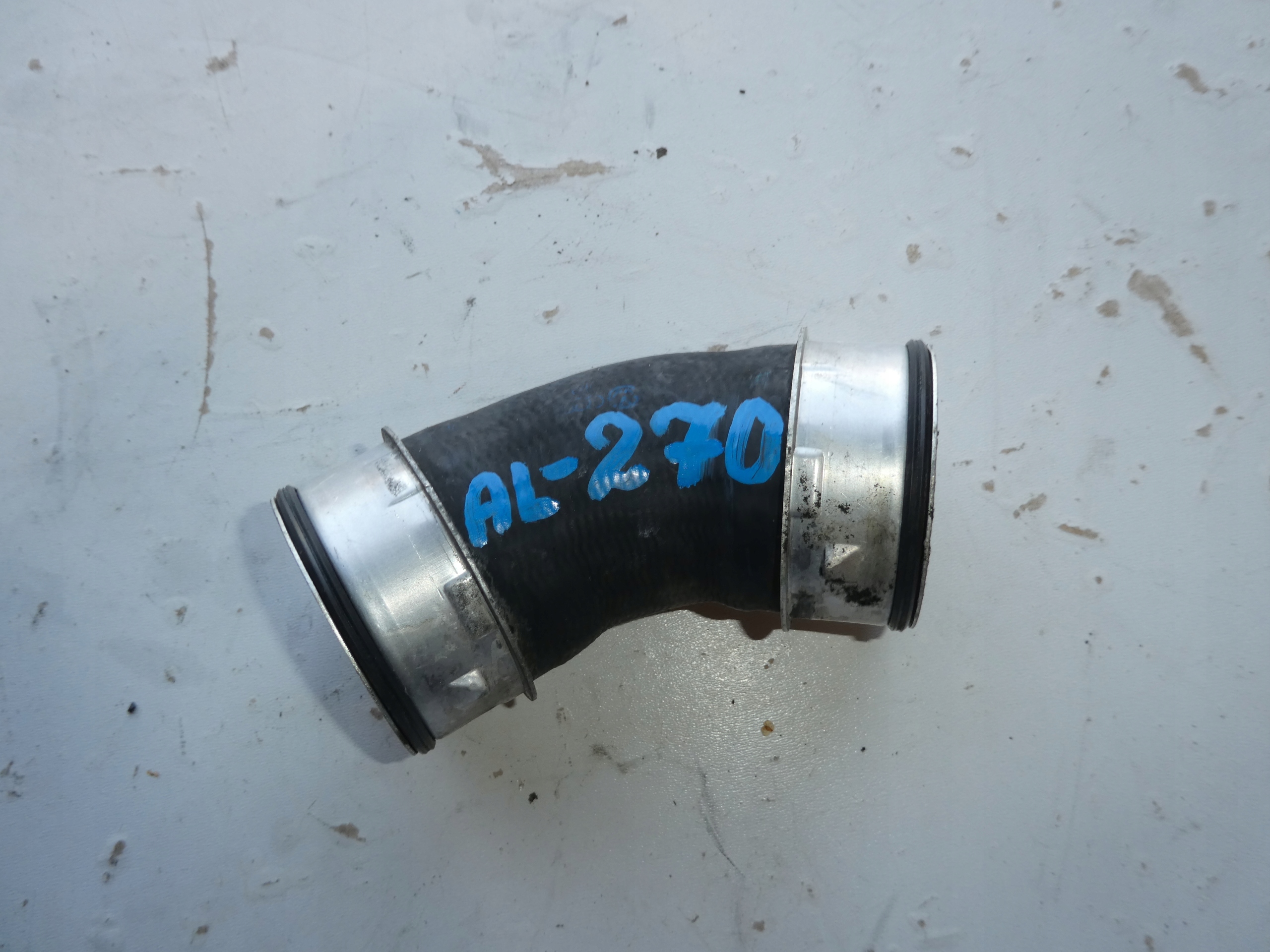 trouba hadice intercoolera VW T5 7H0145790E