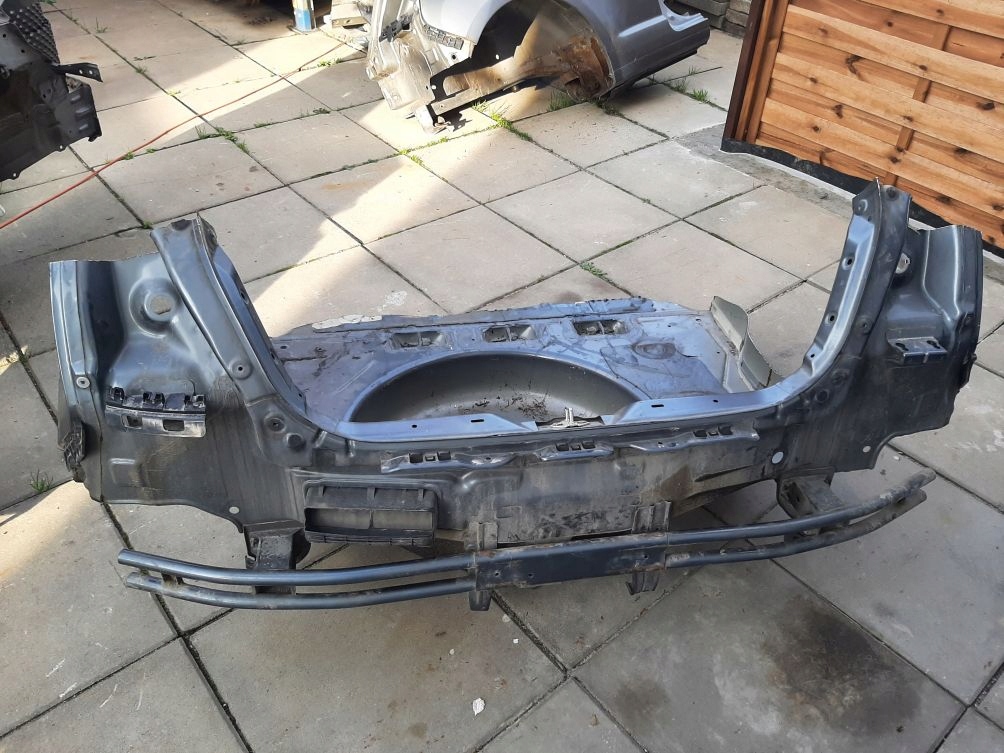 PAS TYŁ TYLNY SUZUKI SWIFT MK6 05-10 4X4