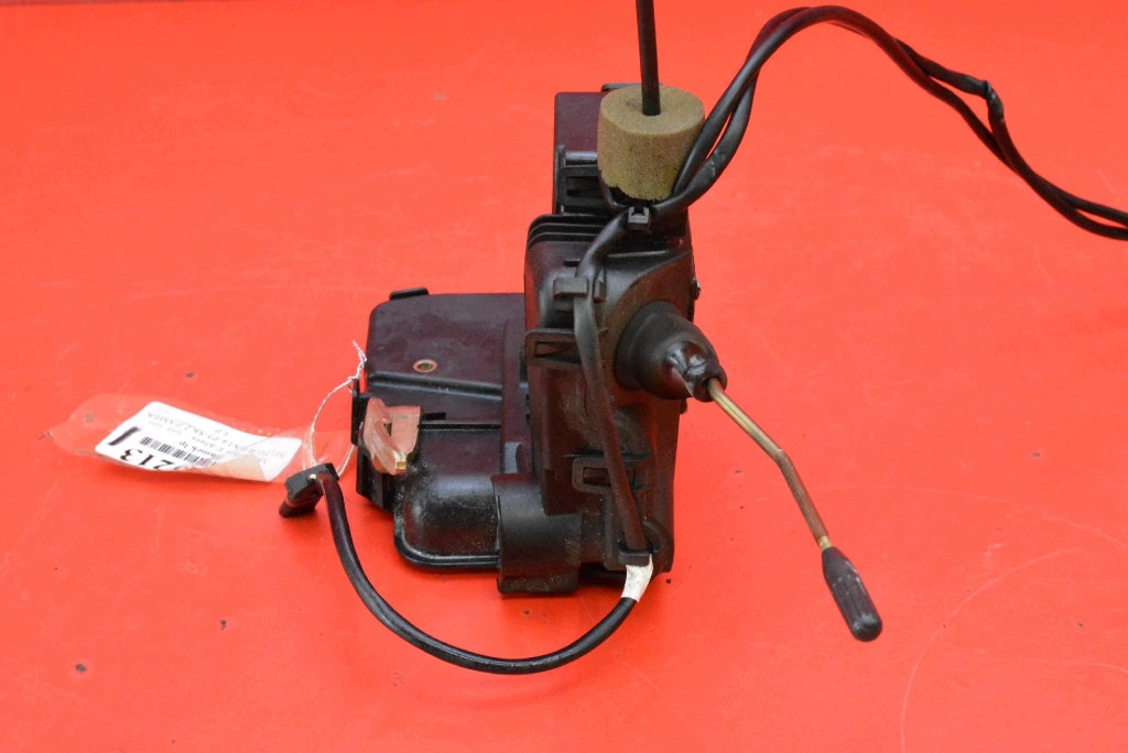 lock door left front front EU 2117200335 MERCEDES E-KLASA W211 02-06