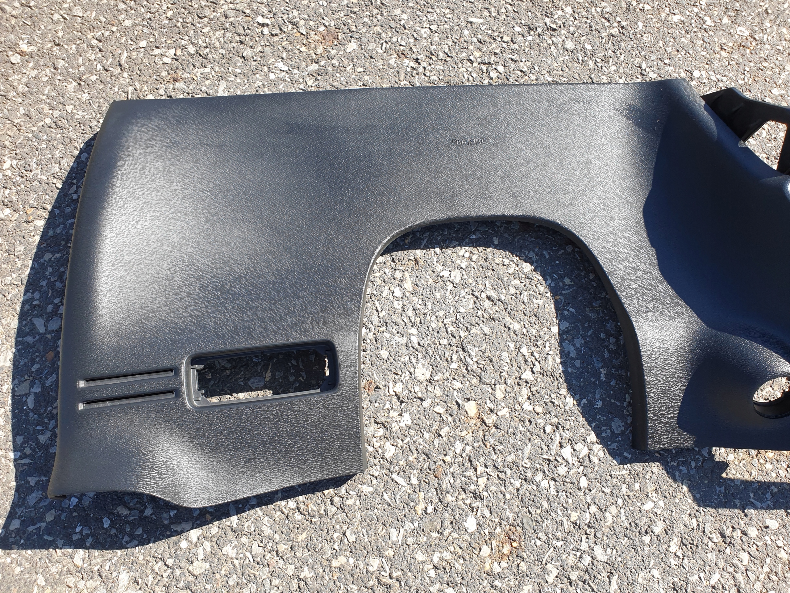 PANEL csomag DOLNA DESKI KOKPITU VOLVO XC40 II ANGLIK
