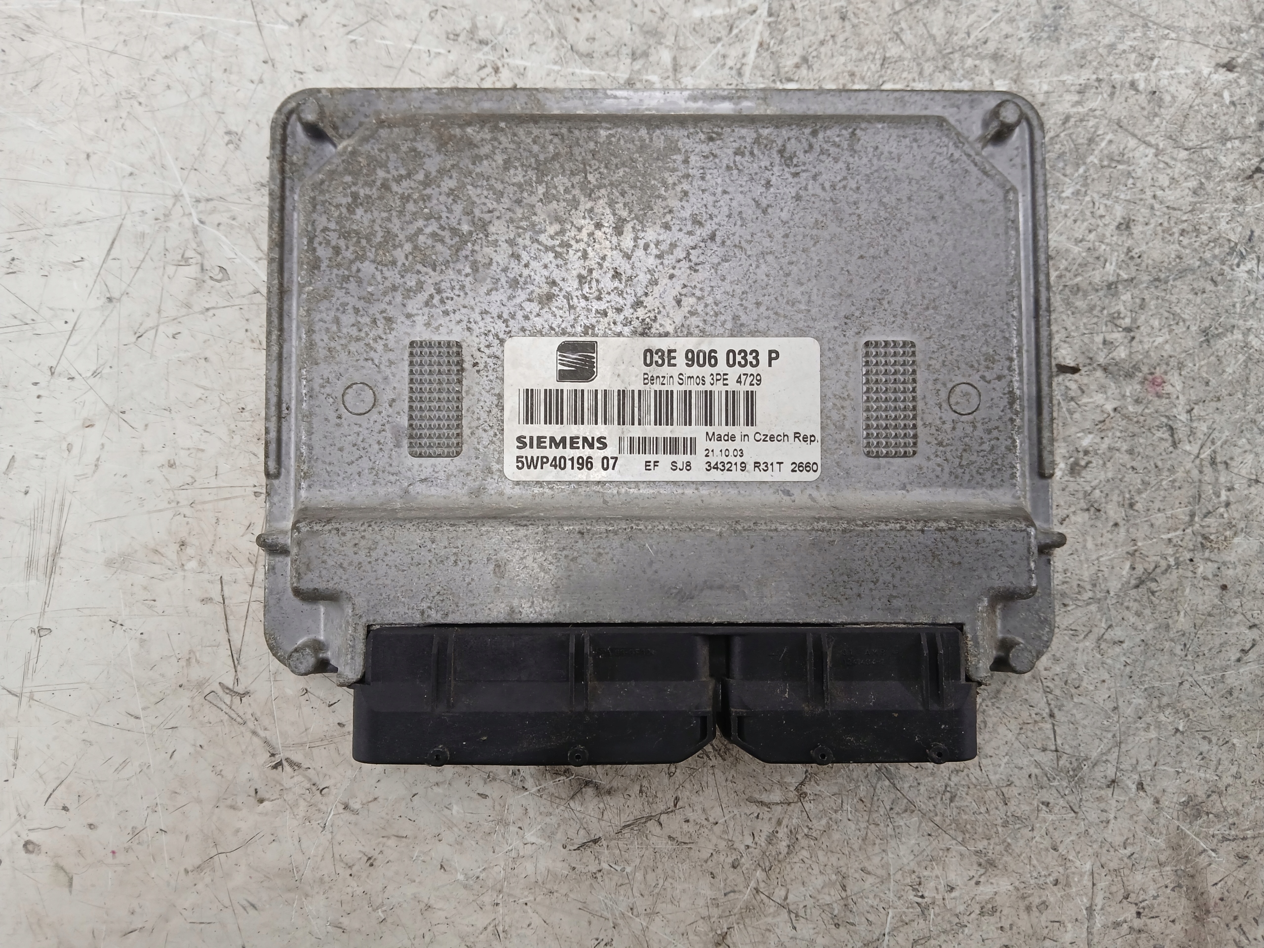 SEAT IBIZA III 1.2 control unit of the engine 03E906033P