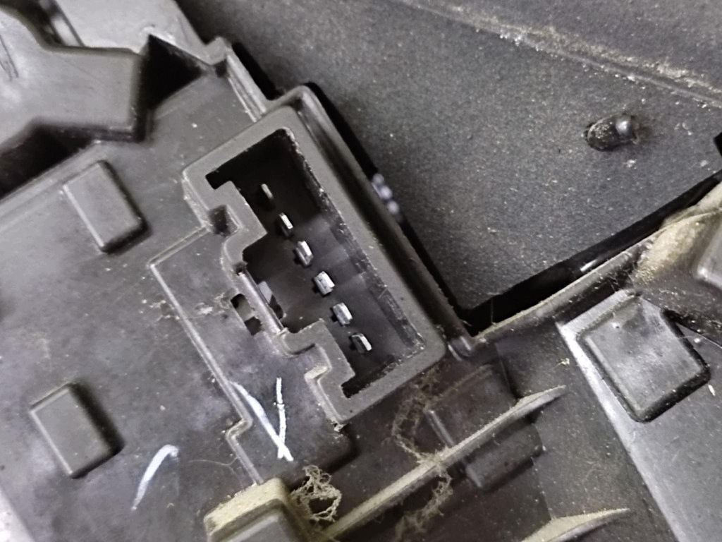 TOYOTA COROLLA E12 light left rear part