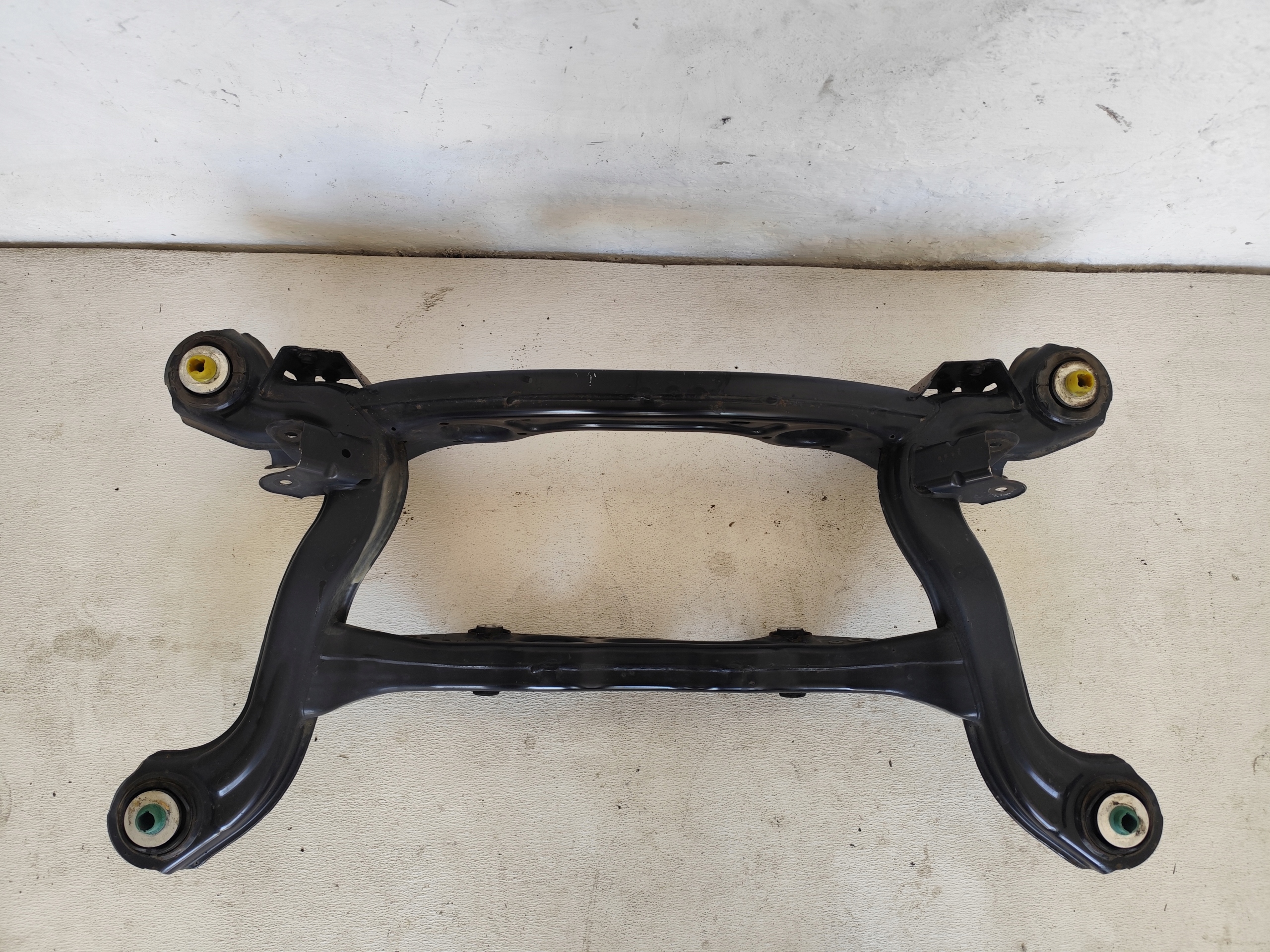 MERCEDES B KLASA W247 W177 2019 subframe axle beam rear. springing