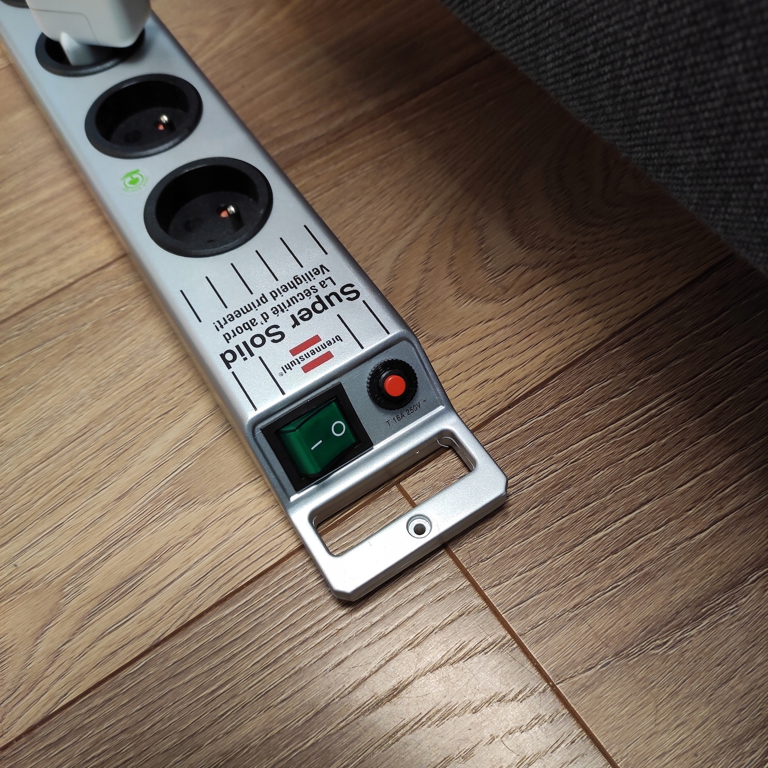 Przedłużacz Listwa Zasilająca Srebrna 5 Gniazd Kabel 2,5m BRENNENSTUHL Rodzaj listwa zasilająca