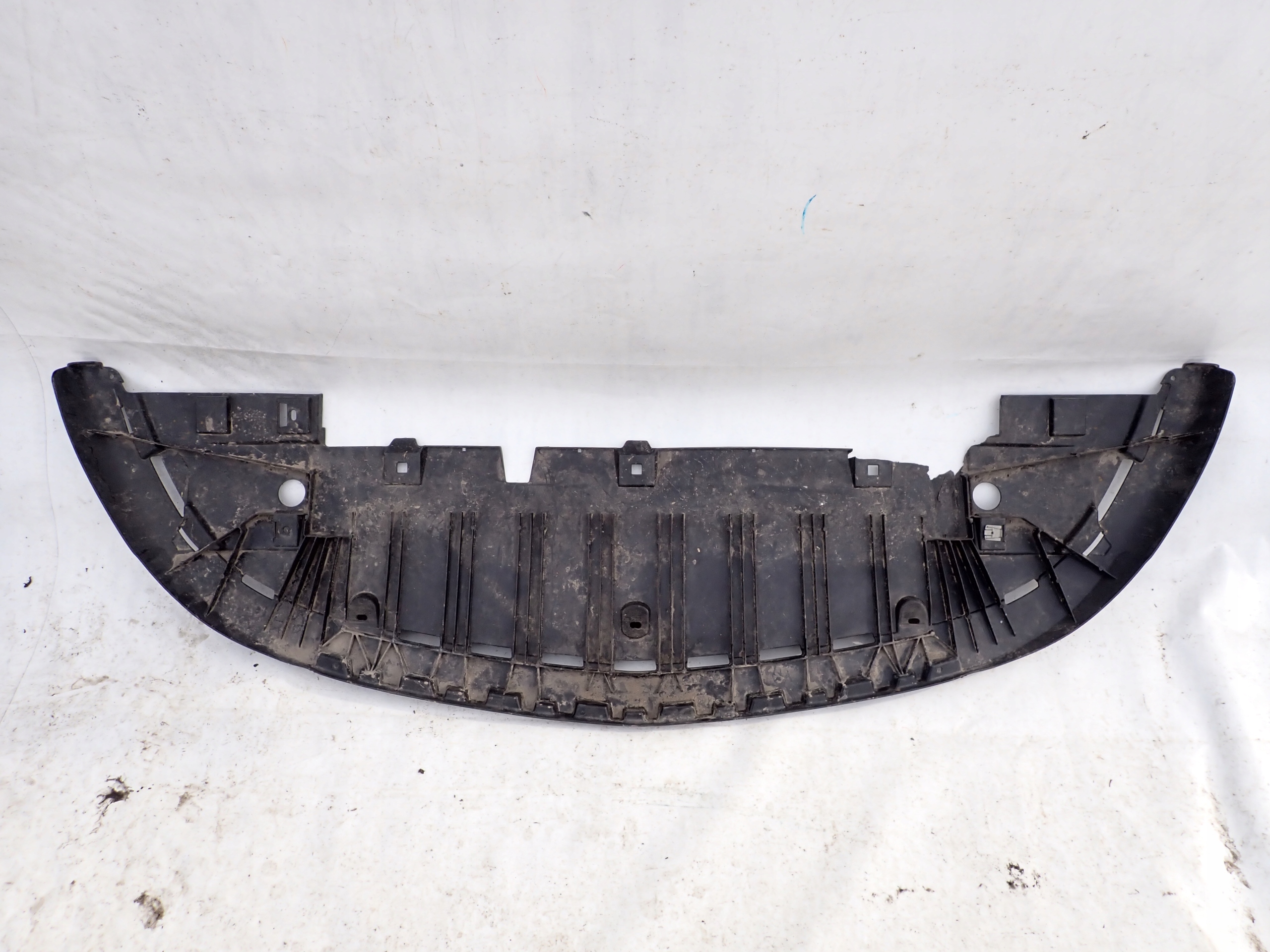 MERCEDES B-KLASA W247 18- abdeckung Blende Abdeckung vorne