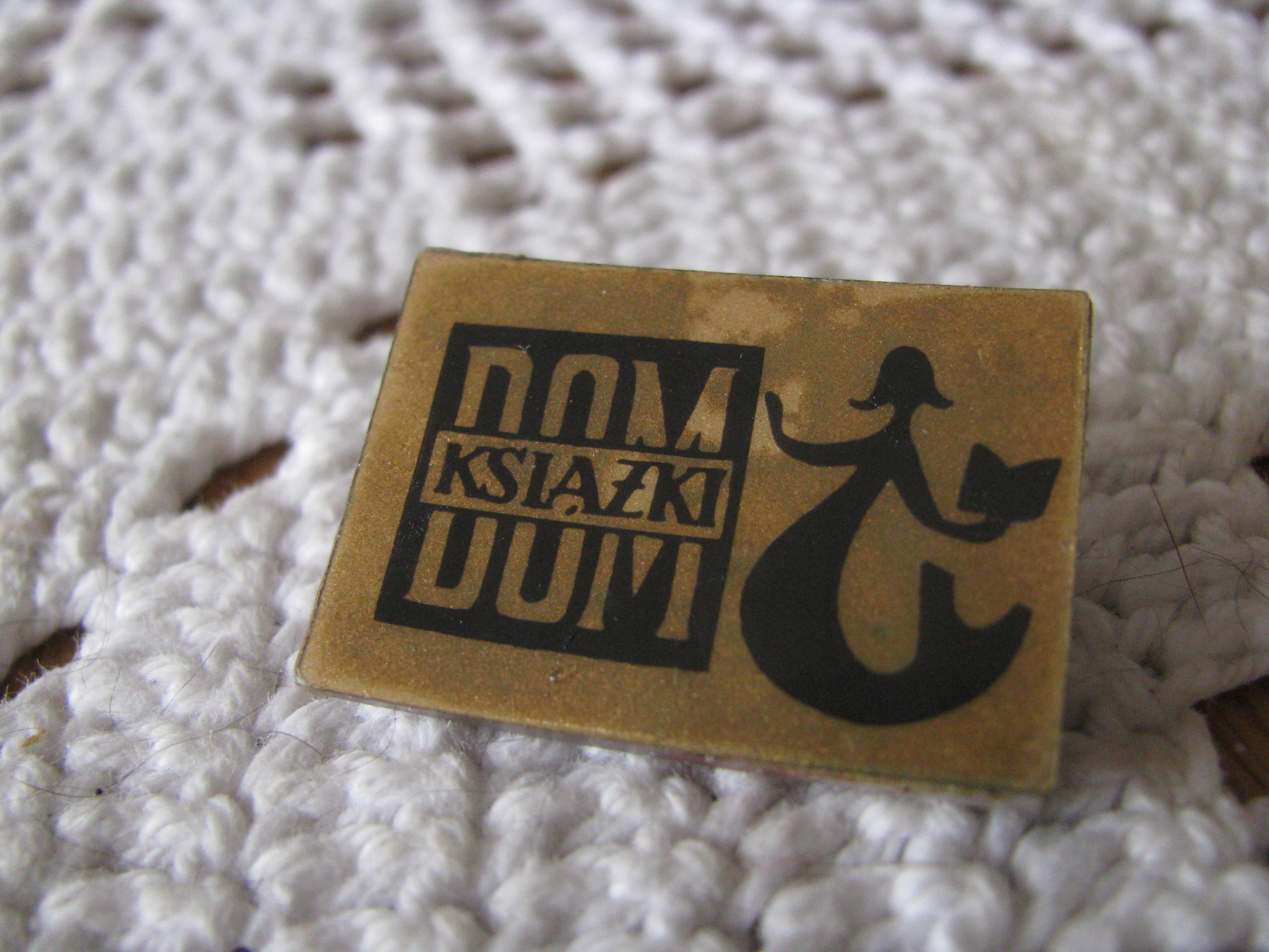 Dom Ksiażki - znaczek przypinka wpinka