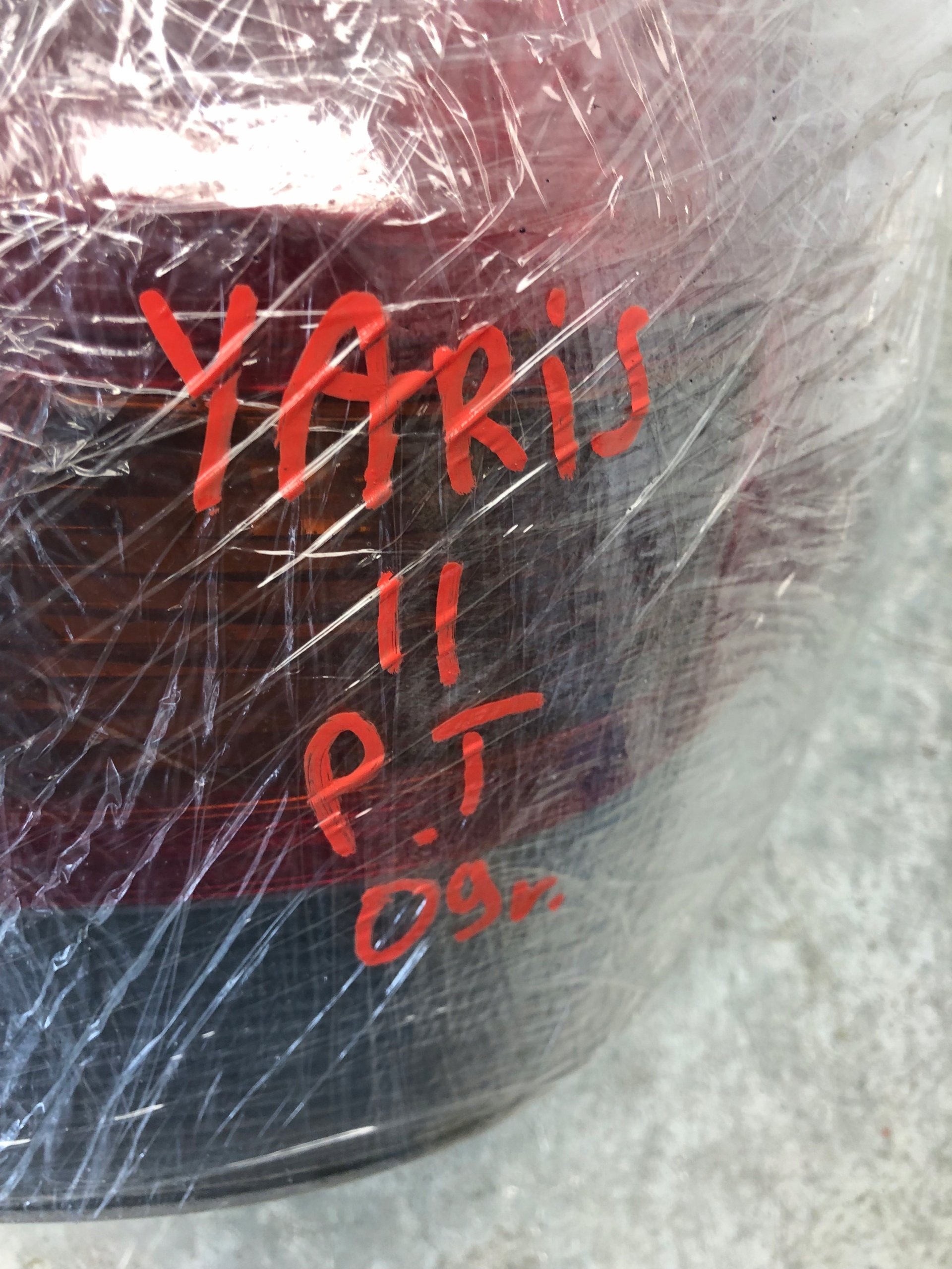 light right rear part TOYOTA YARIS II