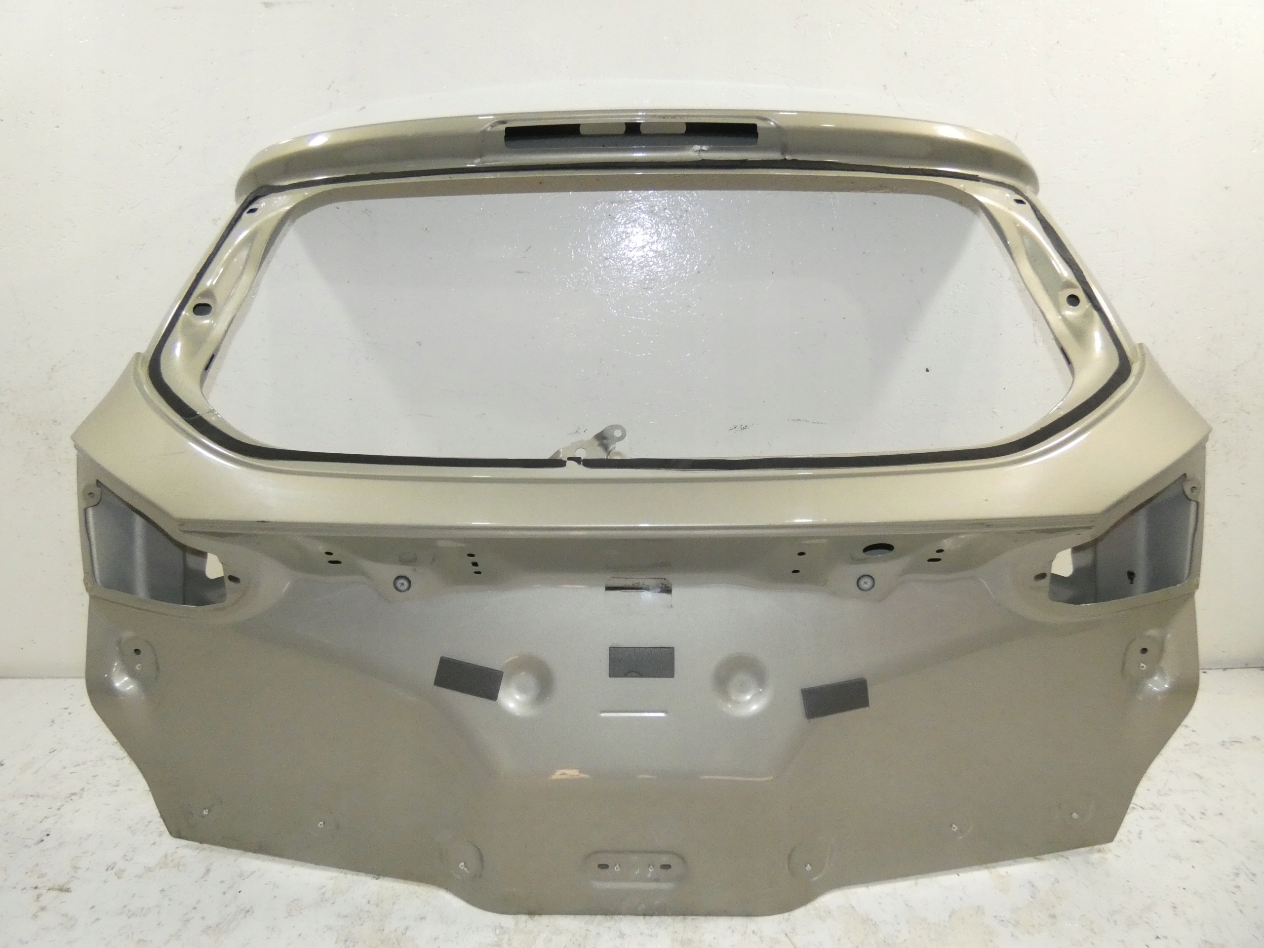Ford Focus MK3 kombi trunk door boot rear part