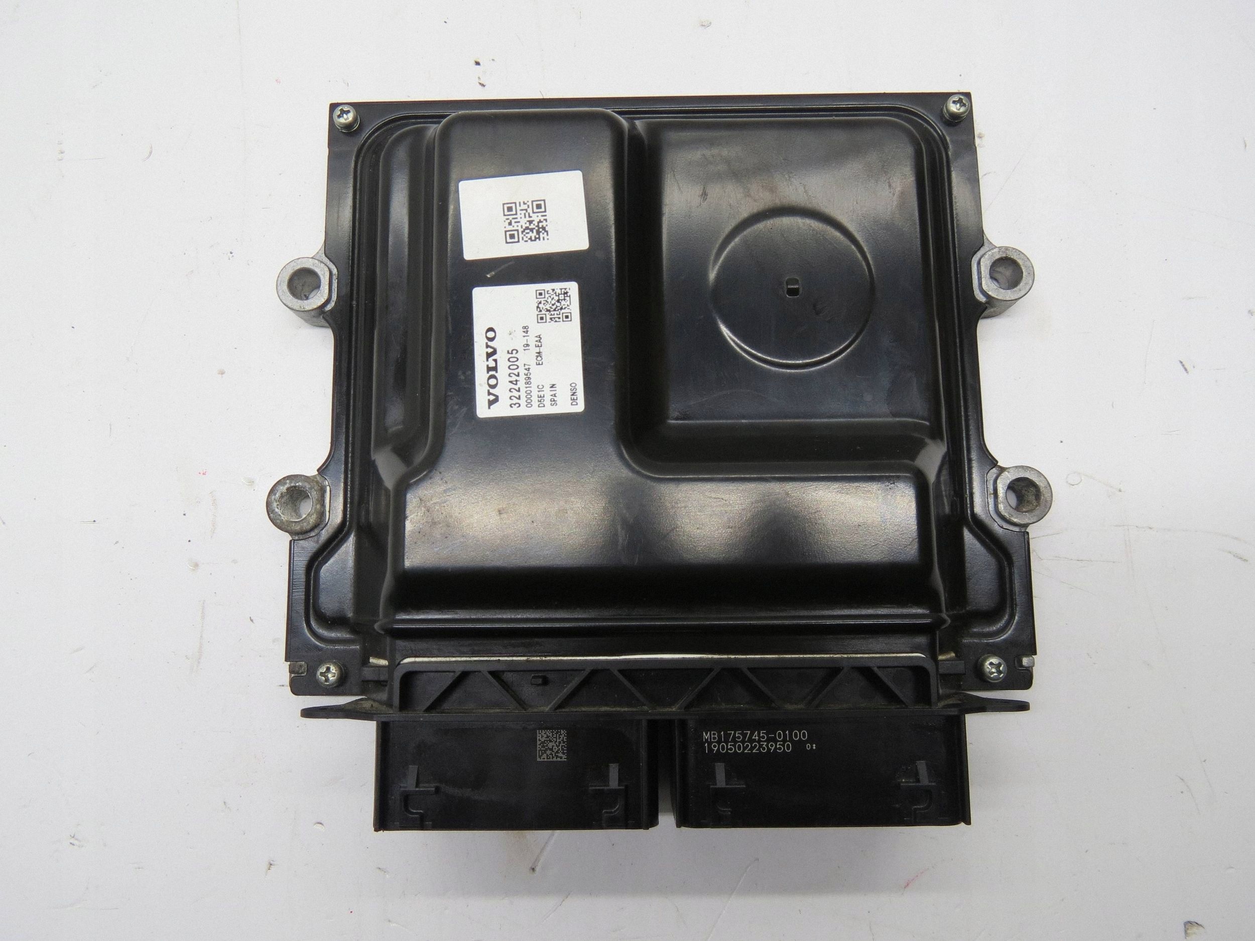 module computer control unit of the engine VOLVO V90 CROSS COUNTRY 32242005