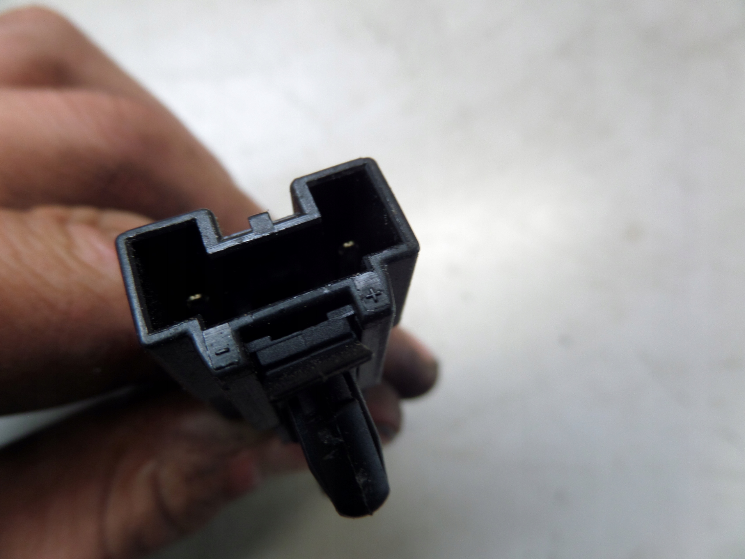 BRILLIANCE BS6 lock bonnet boot