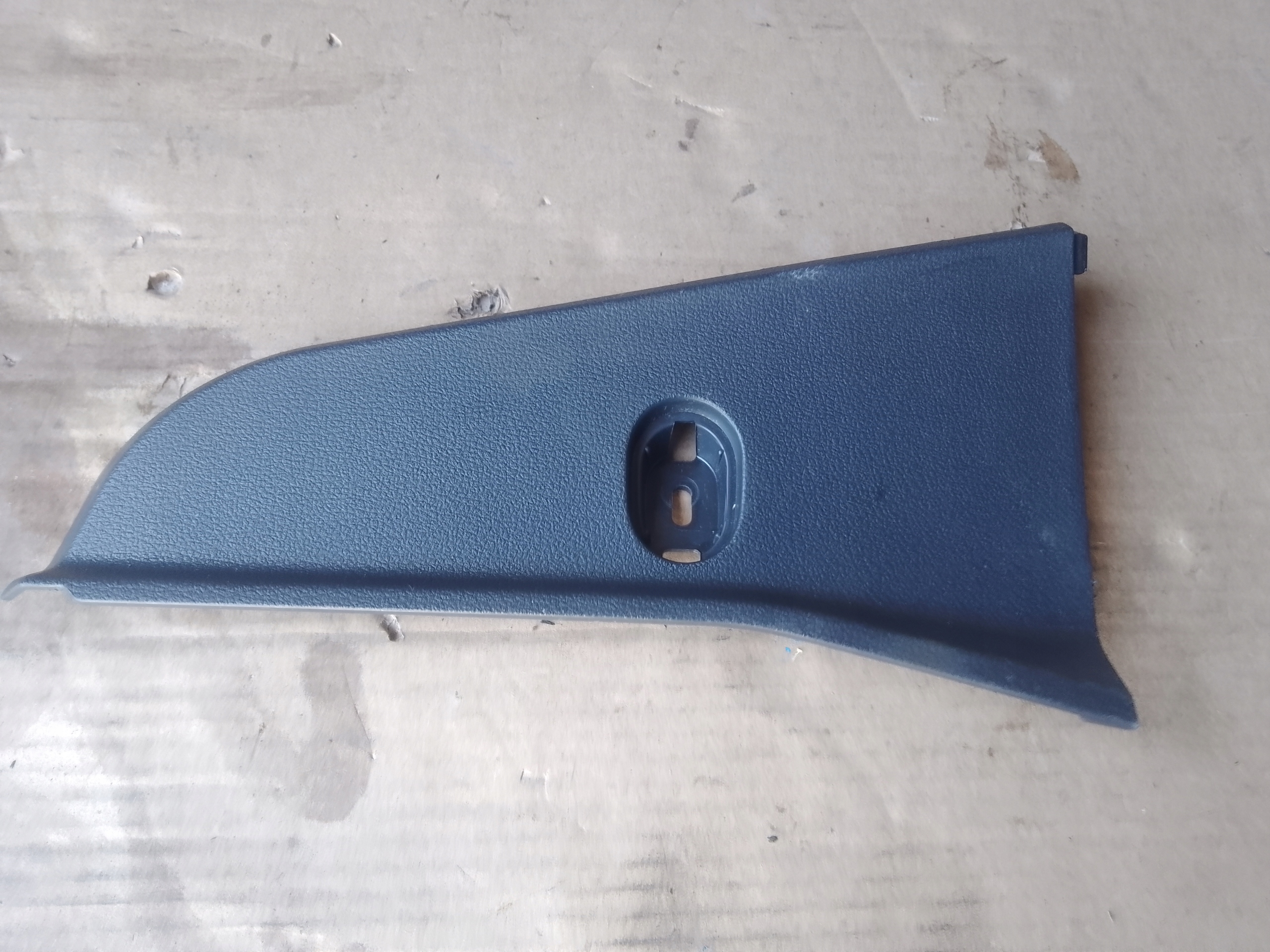 BLENDE ABDECKUNG TUNELU SRODKOWGO AUDI A6 C8 4K1863312