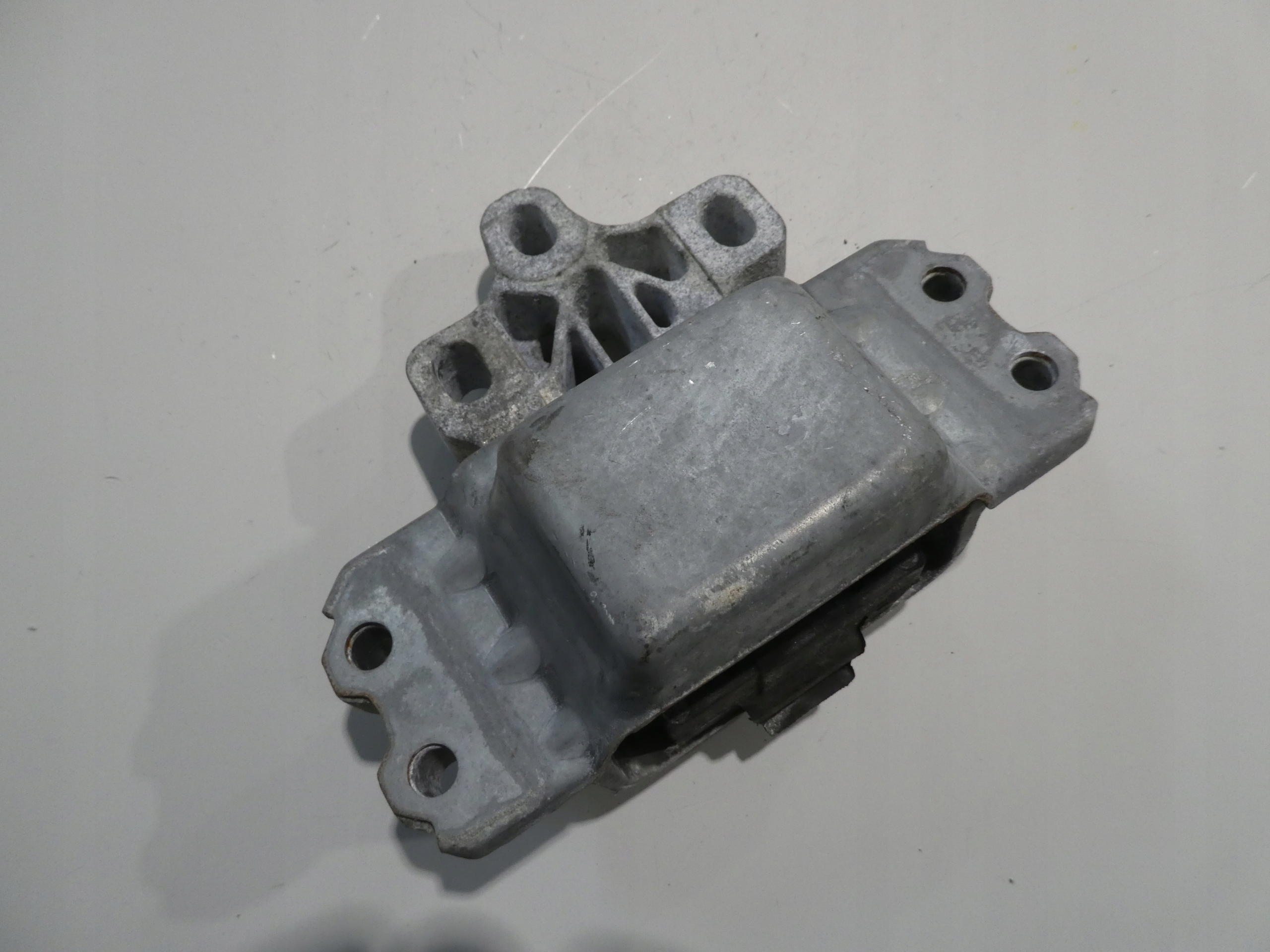 VW SHARAN 7N0 gearbox mount 7N0199555C