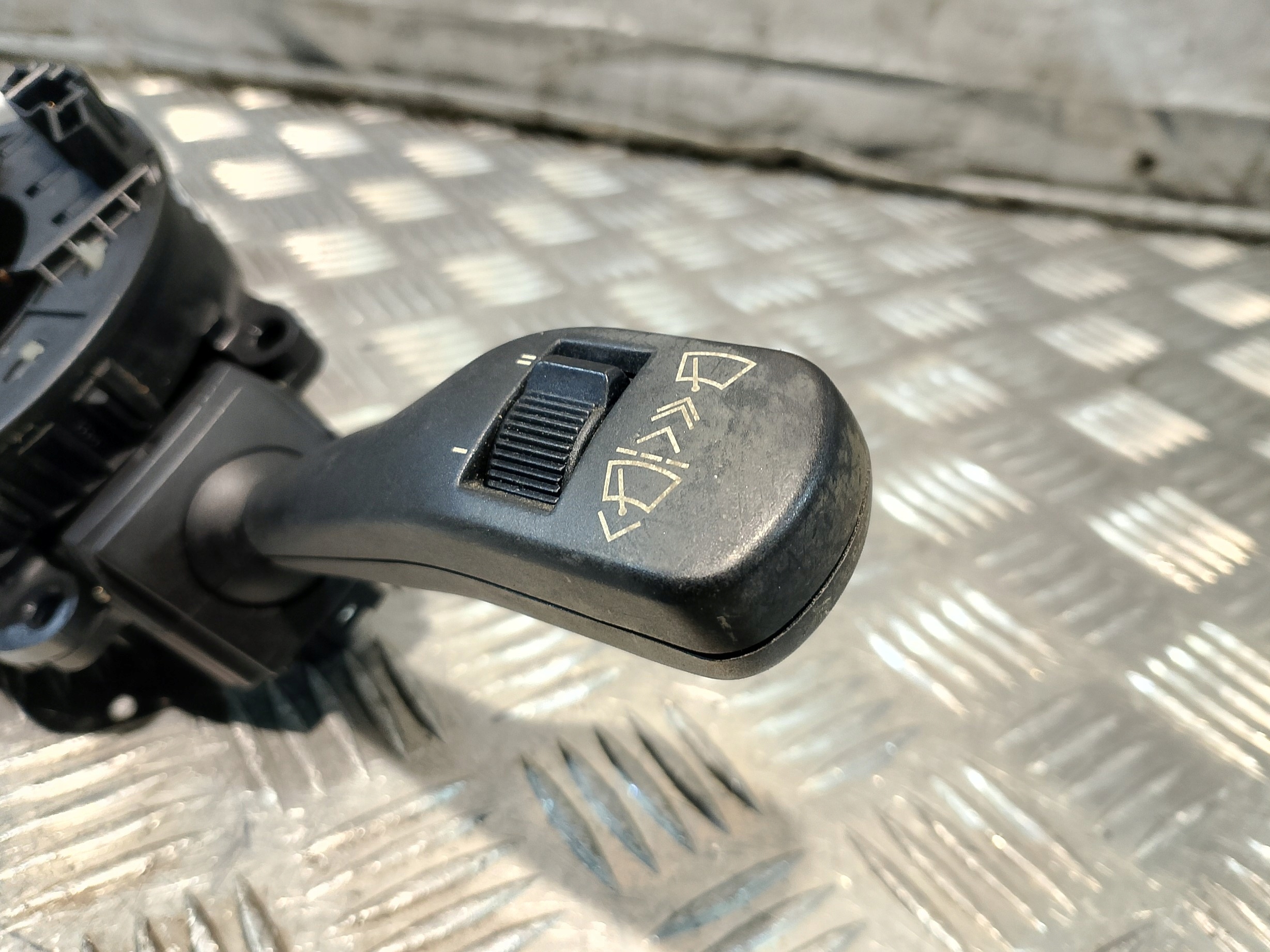 DEVIO LUCI TERGICRISTALLO TERGI BMW E46 LIFT FL 8363669