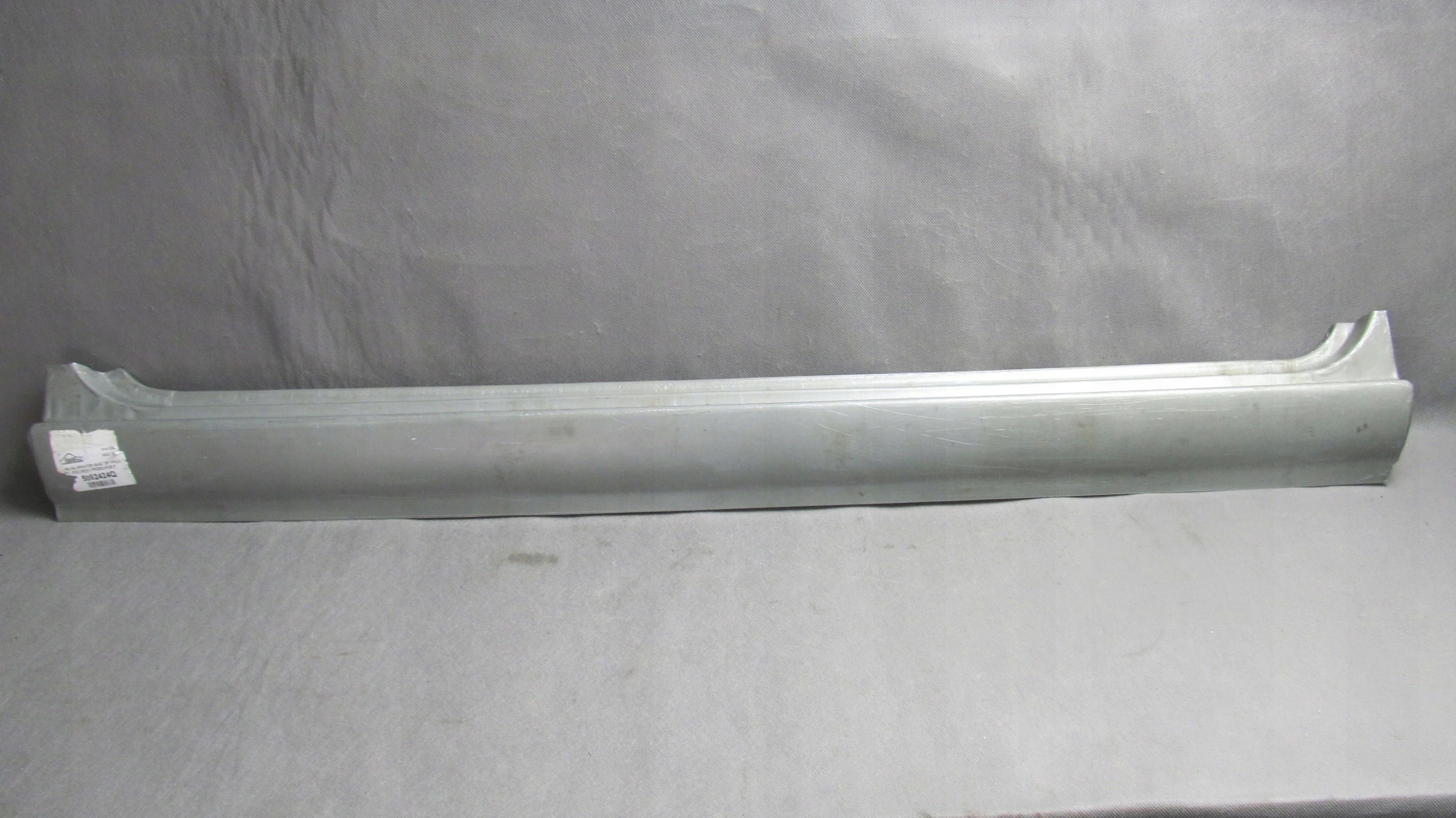 Próg pod drzwi przesuwne MB Sprinter VW LT