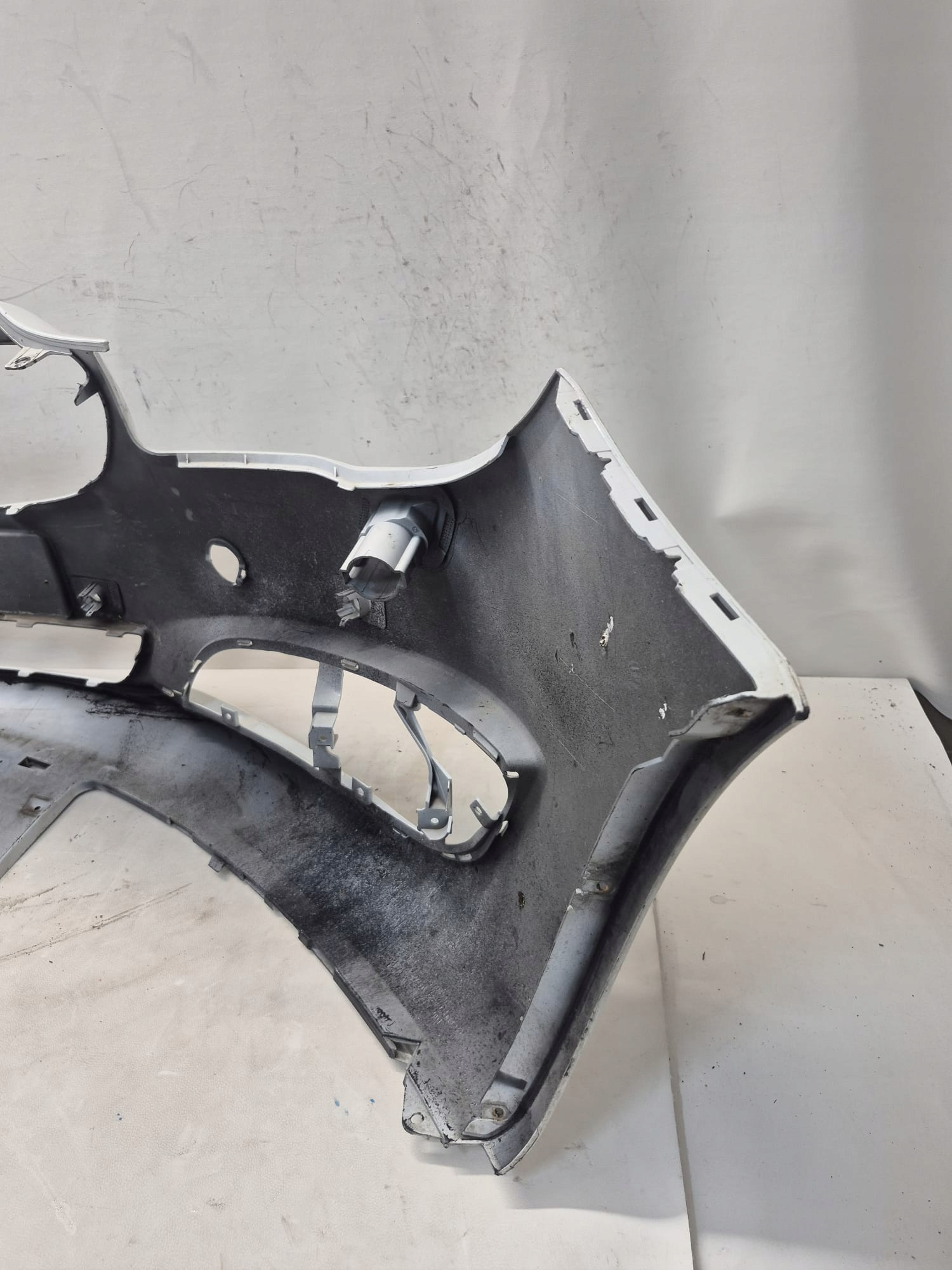 OPEL INSIGNIA A and 1 LIFT 13-17 bumper front front washer 4XPDC