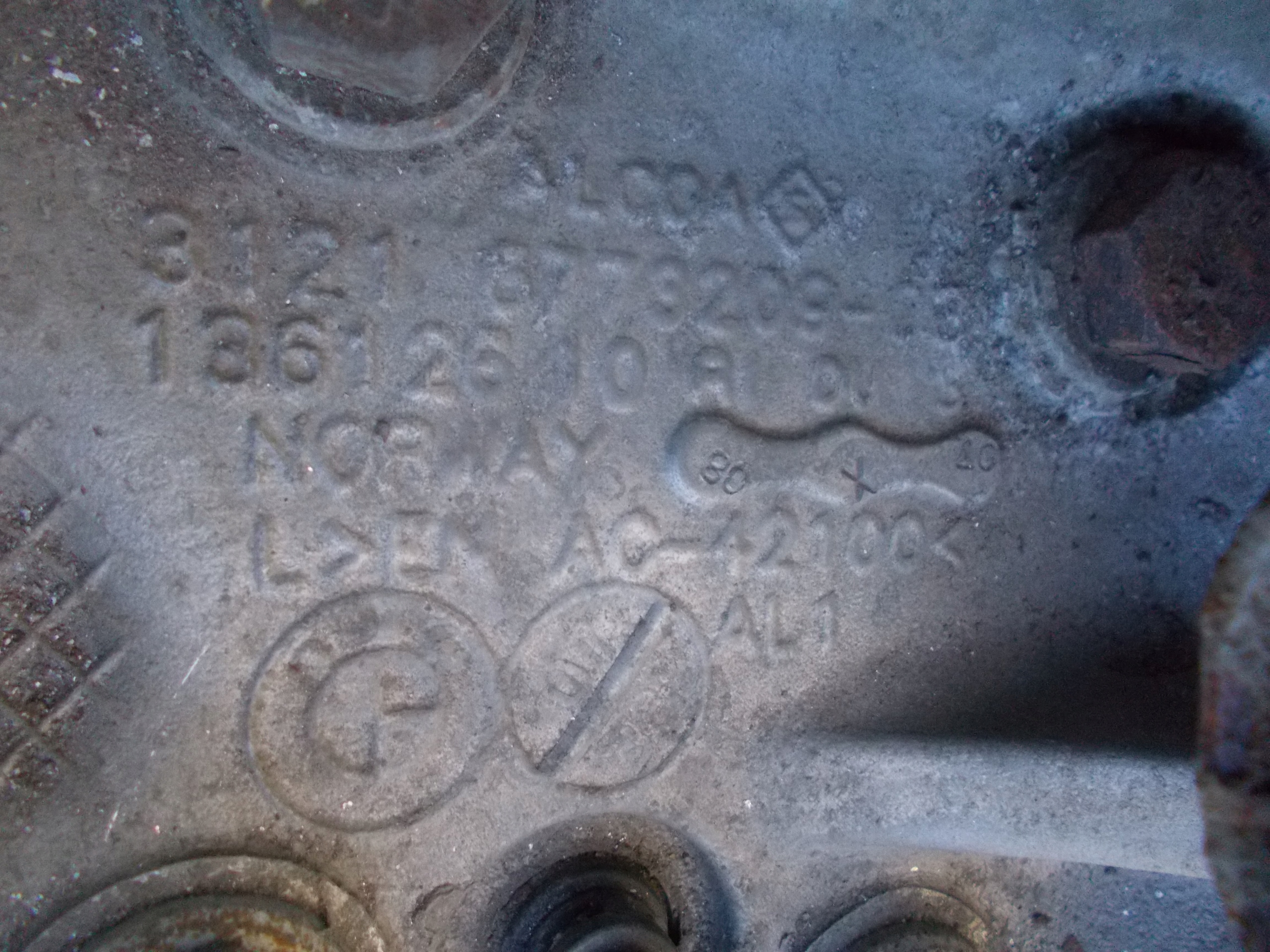BMW E87 2.0 and 07R McPherson left front