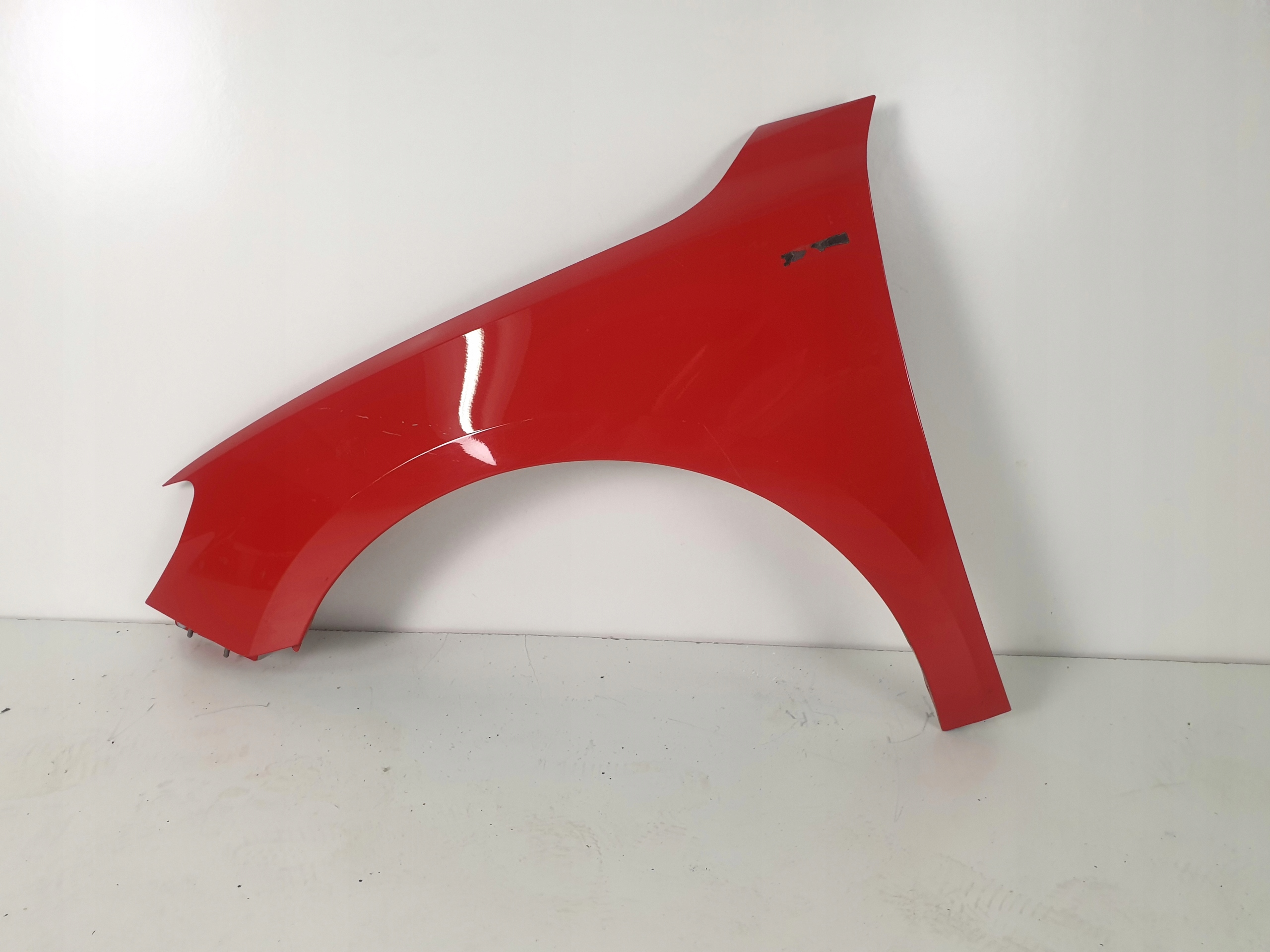 AUDI A1 82A BŁOTNIK LEWY PRZÓD PRZEDNI