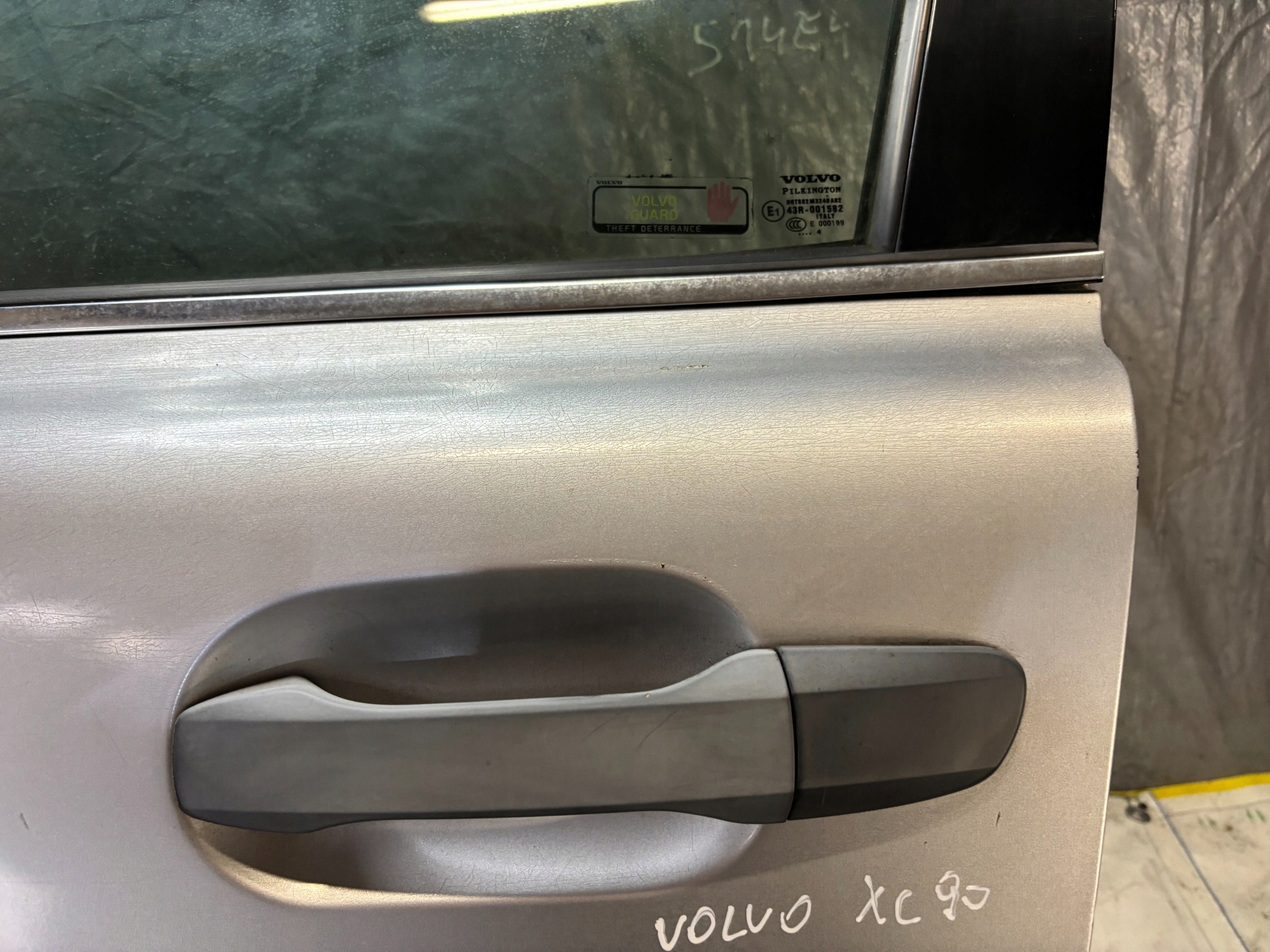 door left front Volvo XC90 and 1 przedlift k: 426-26
