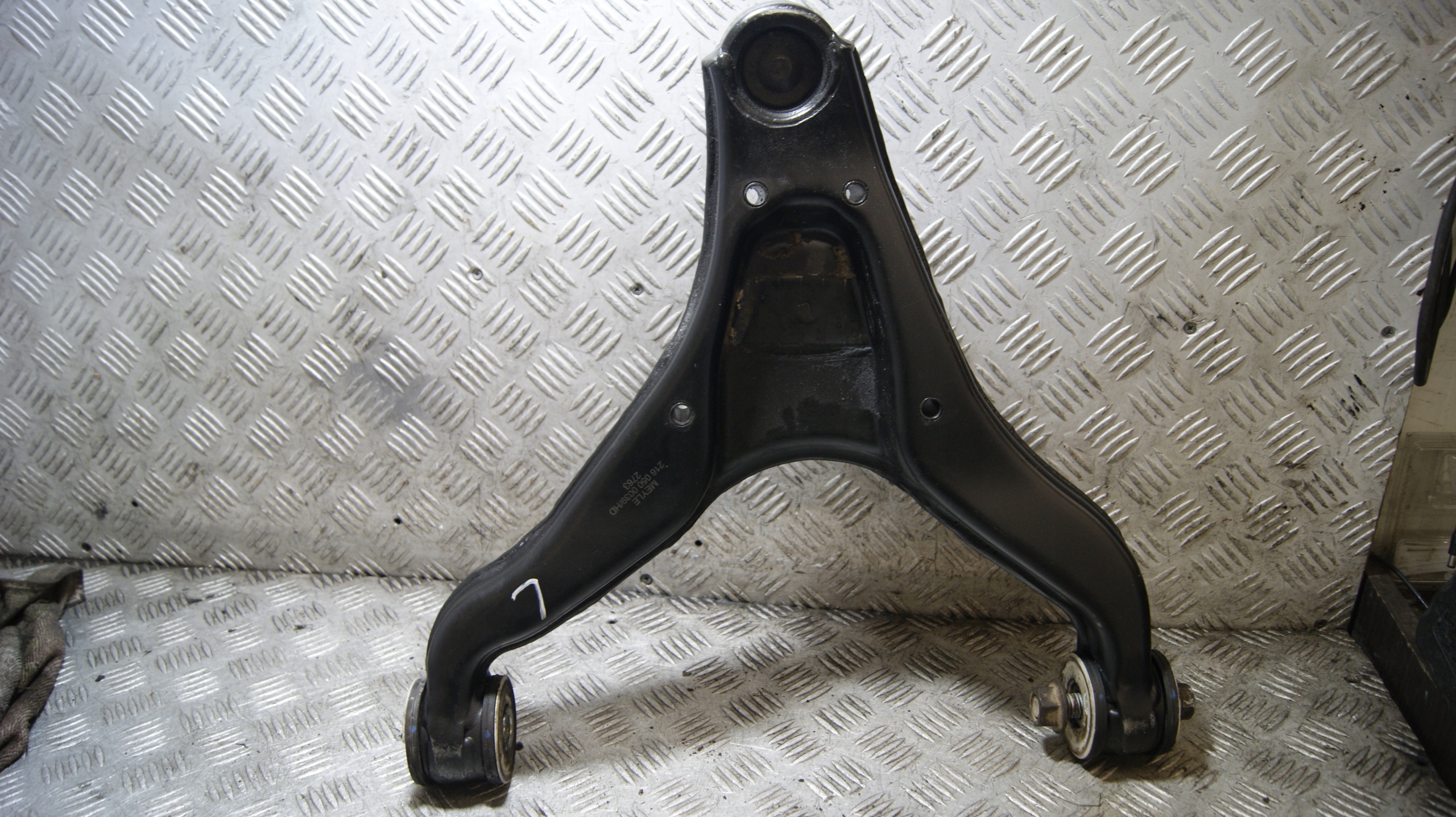 arm left front lower IVECO DAILY 4 2160500039/HD