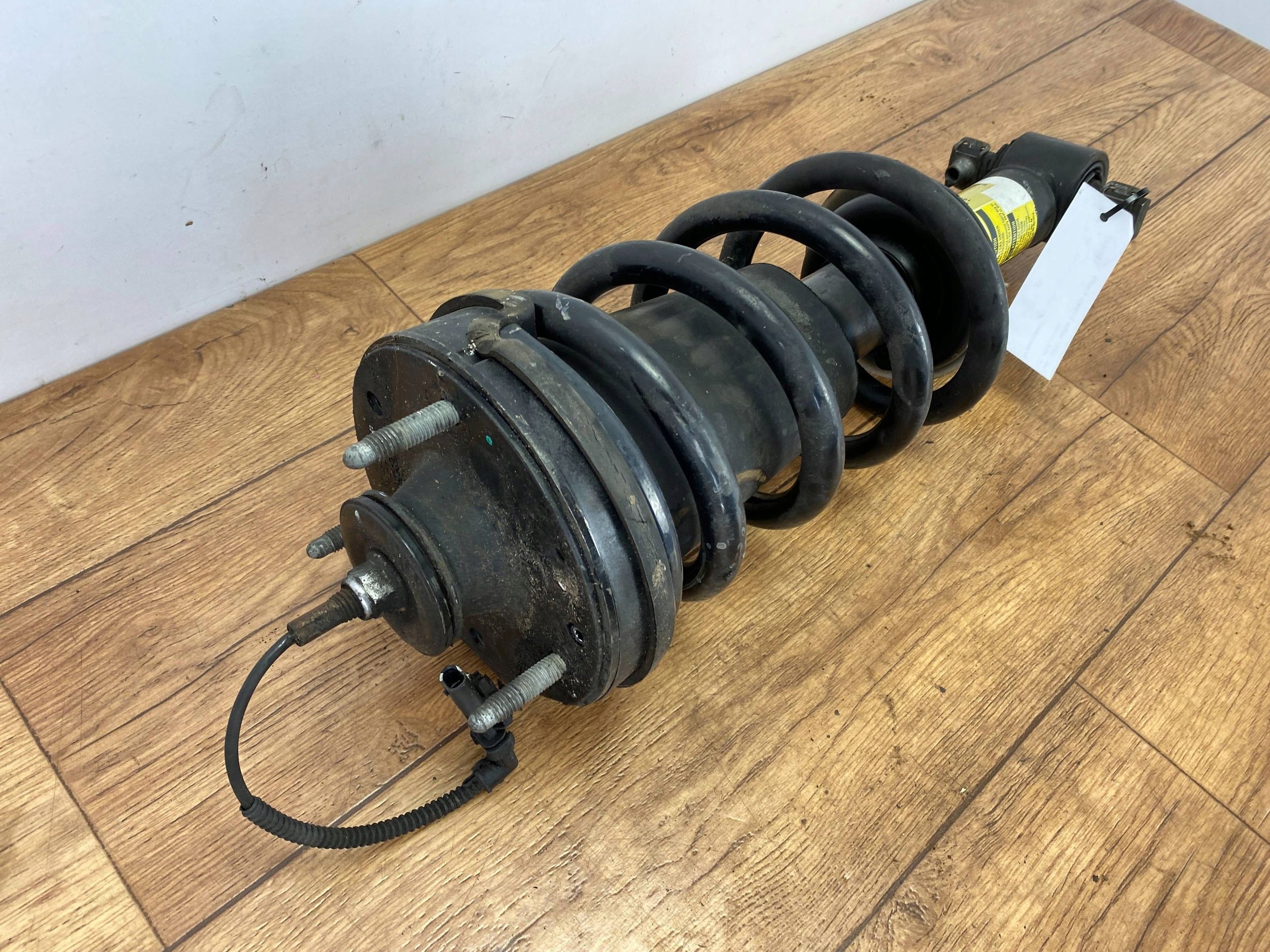 shock absorber front McPherson mcperson Cadillac Escalade IV 2015+