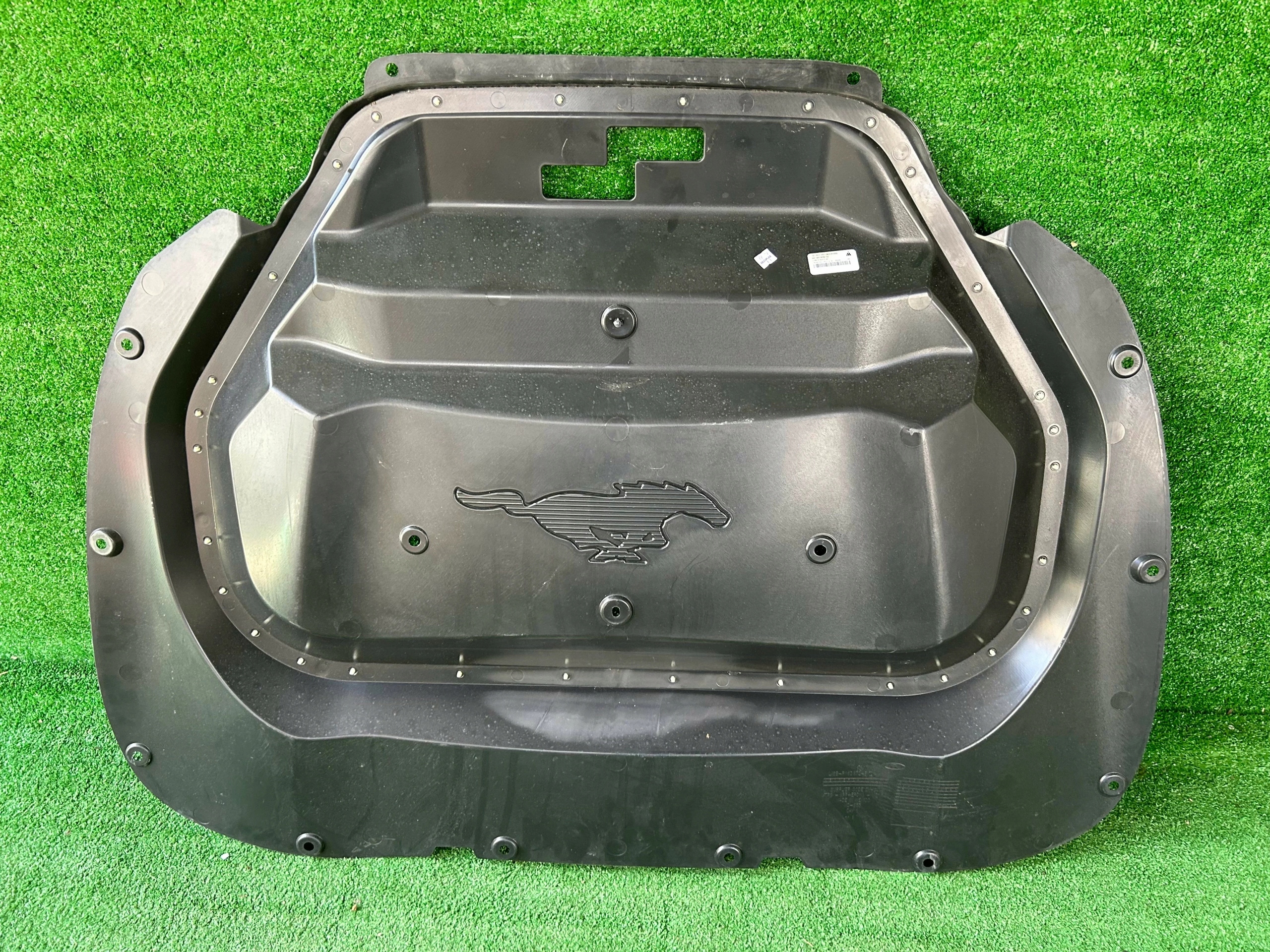 Ford Mustang Mach E boot front front lj8B-R16D672-BC