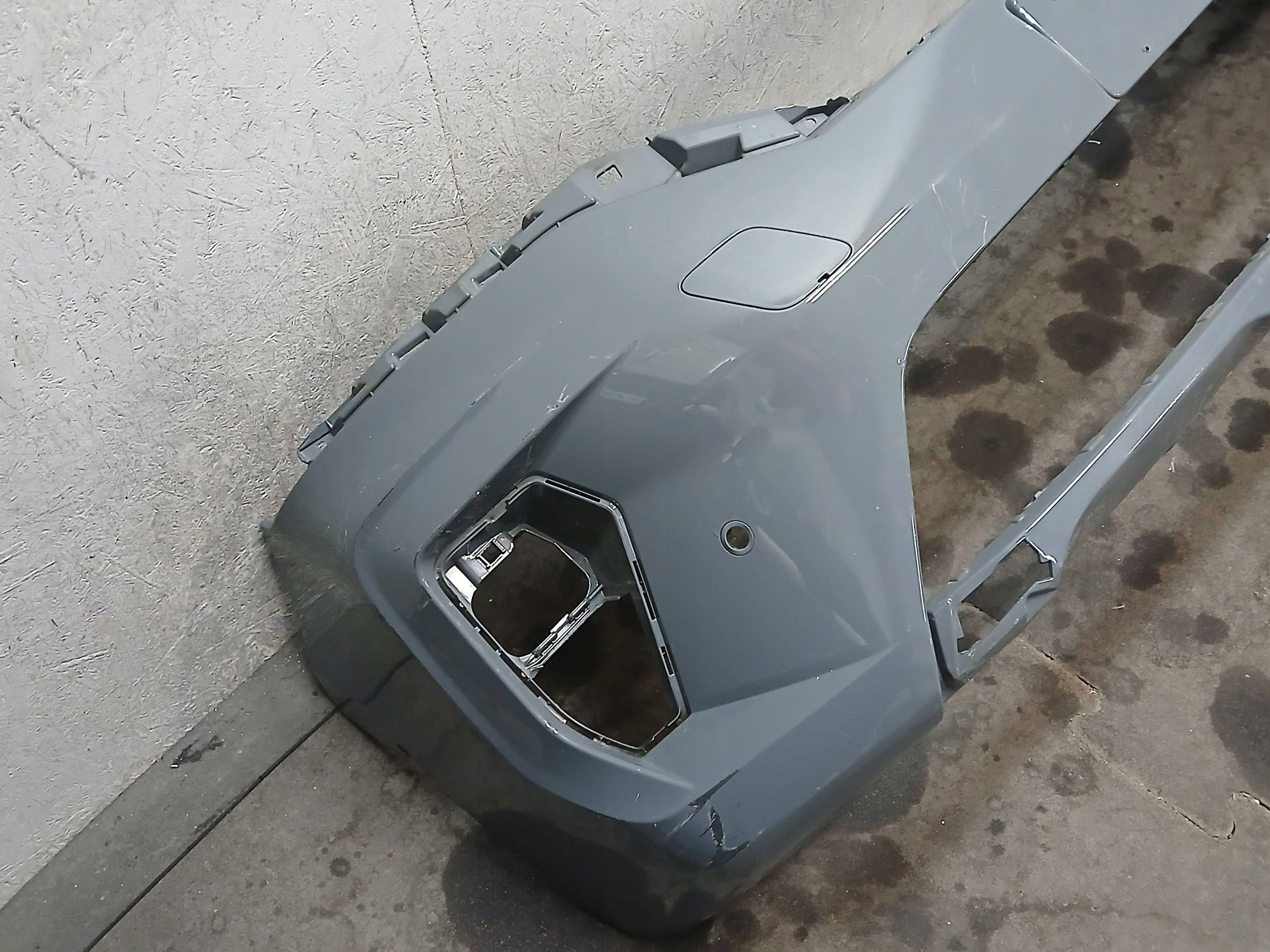bumper front NISSAN TOWNSTAR