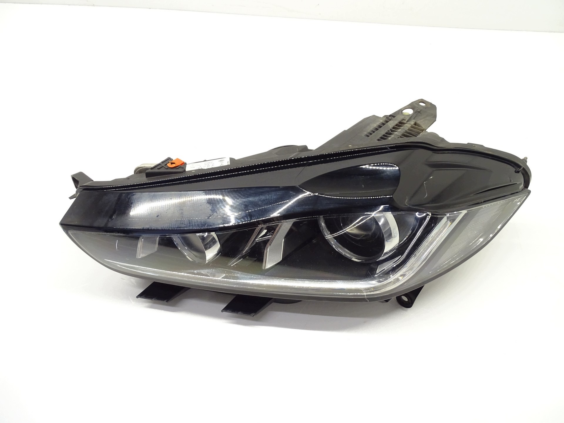light left front XENON JAGUAR XE X760 GX73-13W030-DG UK