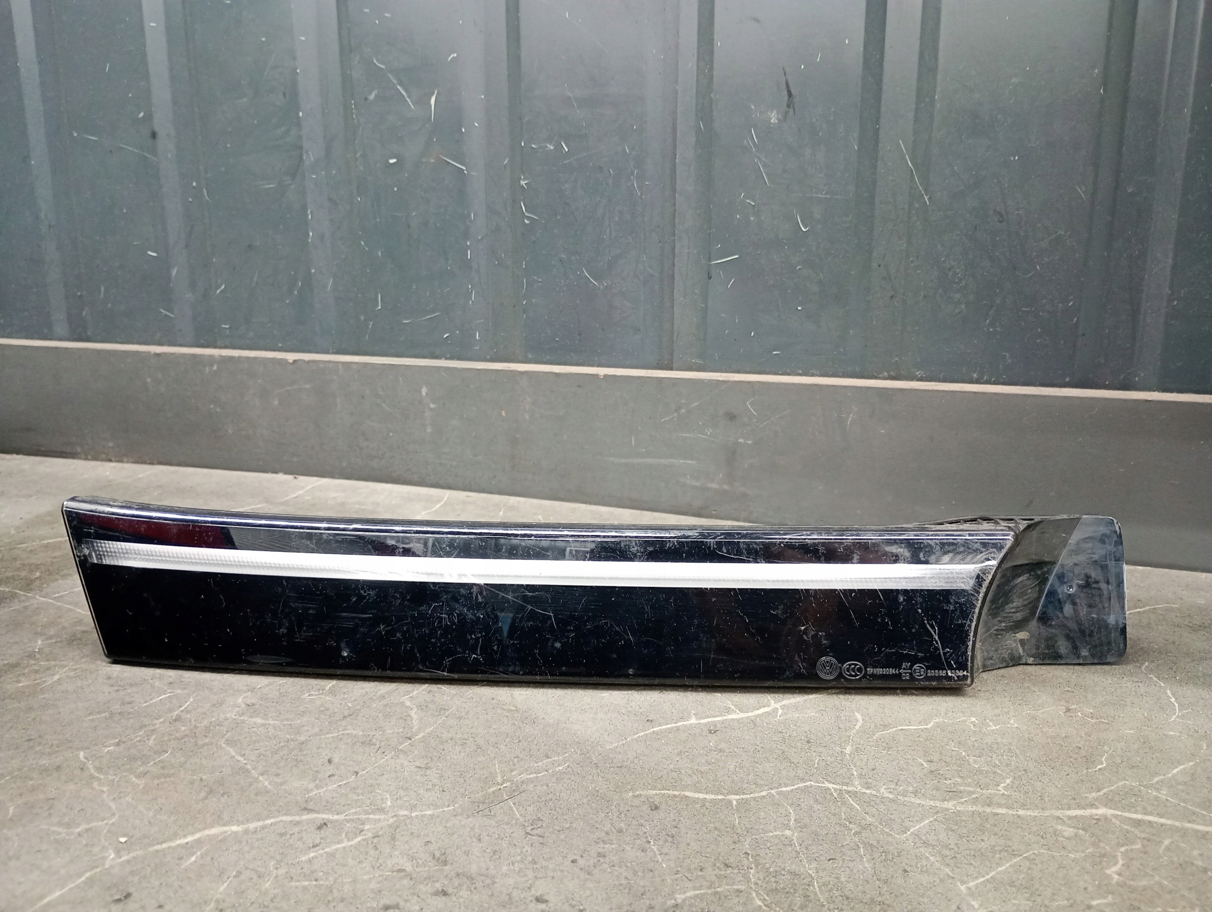 11a941654 led правая vw ID4