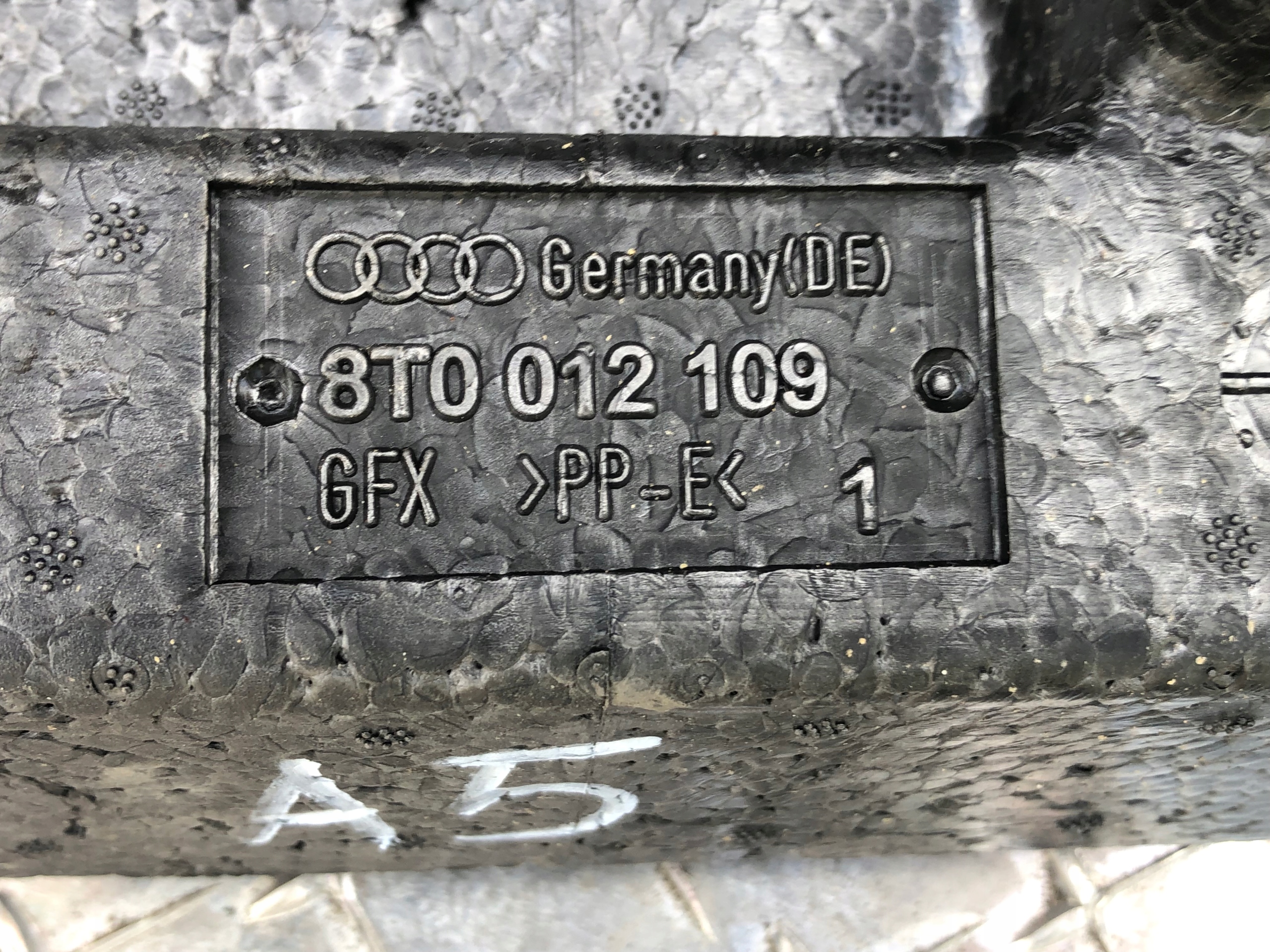 polystirene boot floor well AUDI A5 8T0012109