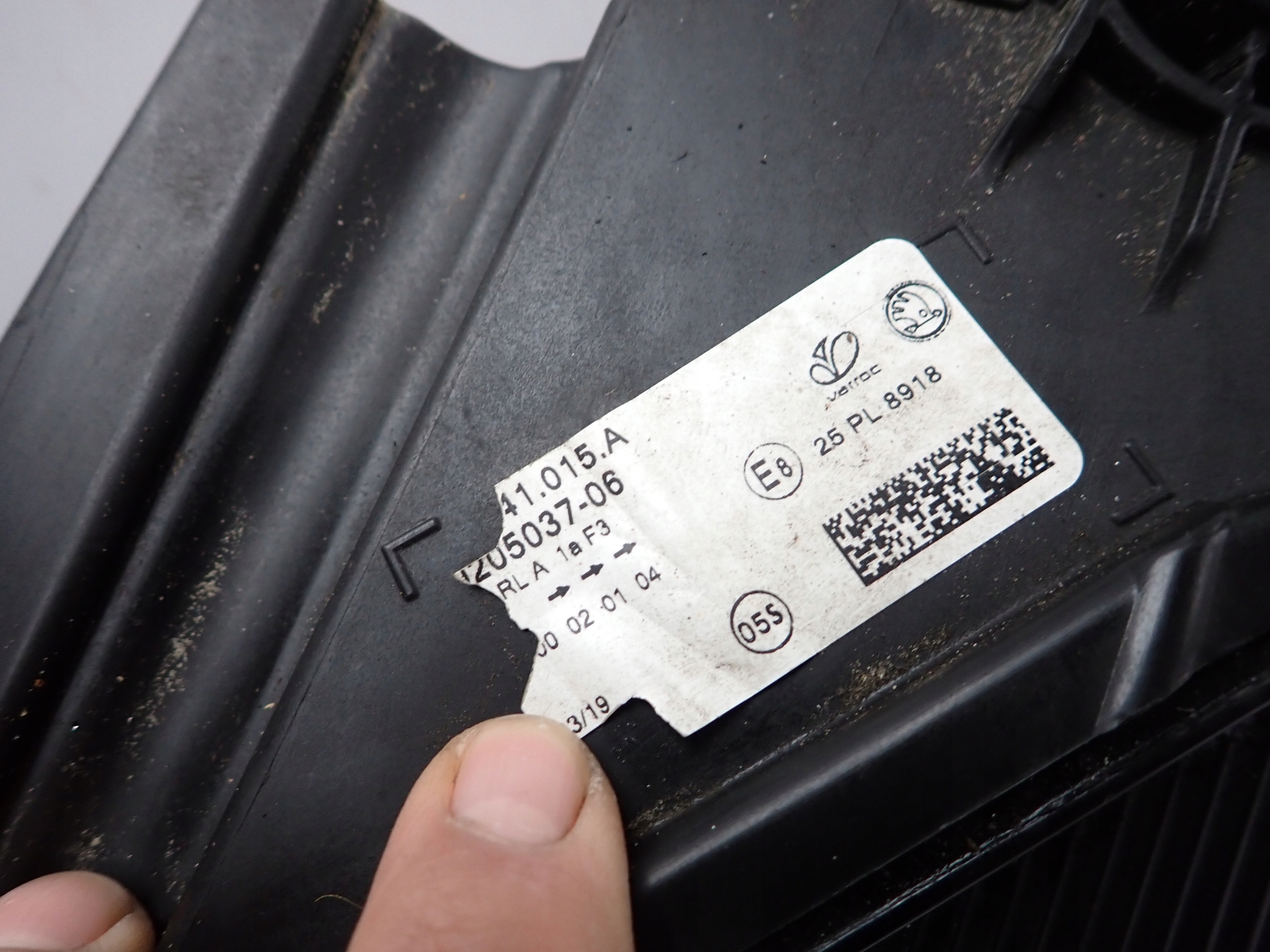 light left front front ZWYKLA SKODA KAROQ 57B941015A
