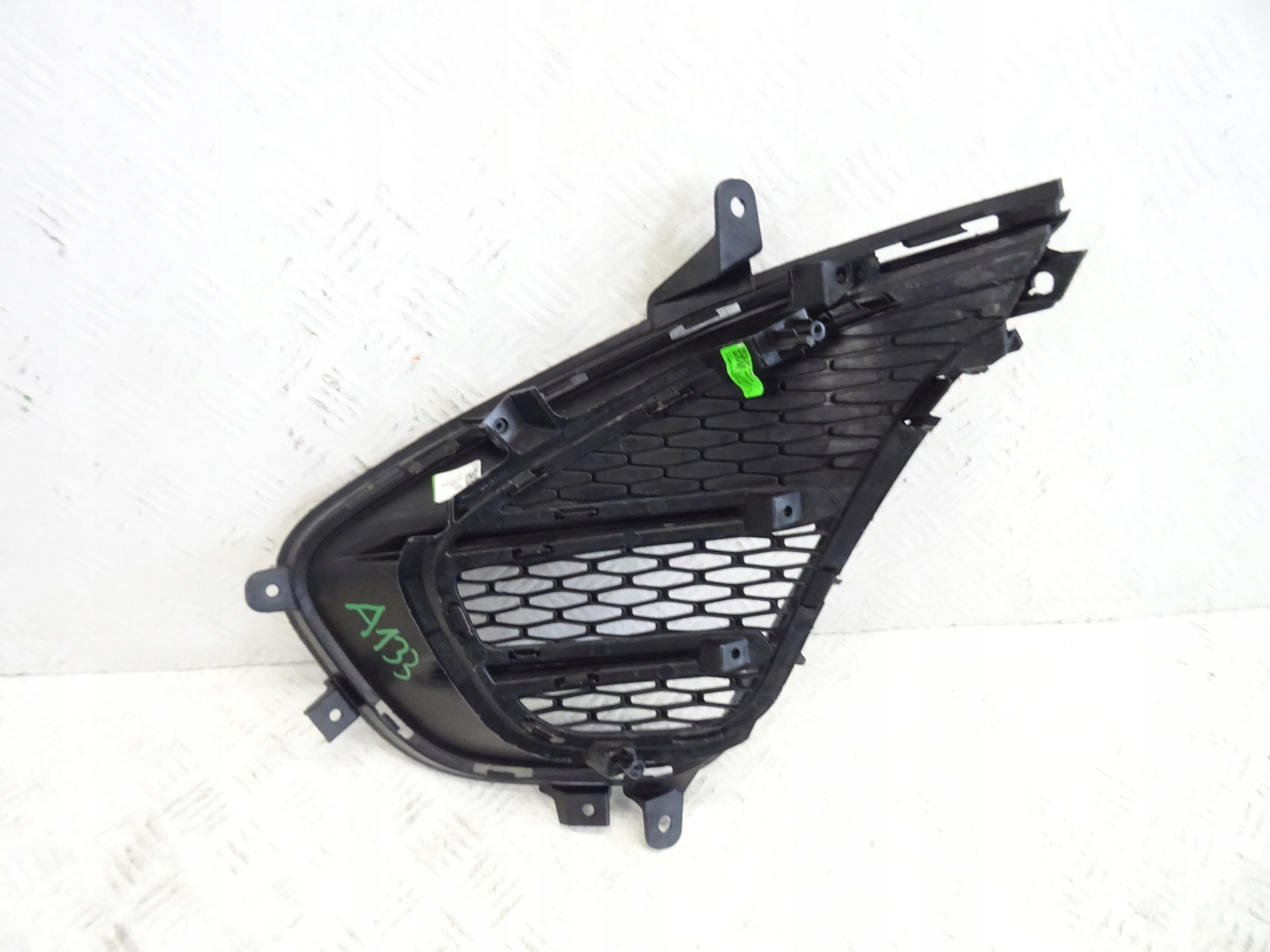 KIA CEED 3 III LIFT GT right grid of a bumper front front