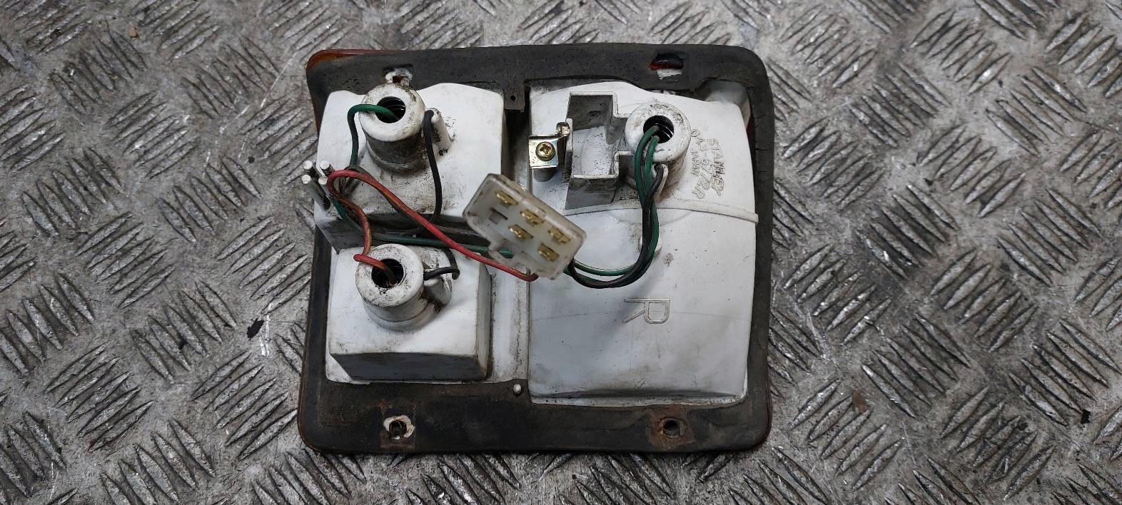 light right rear part MITSUBISHI PAJERO and 043-6772R