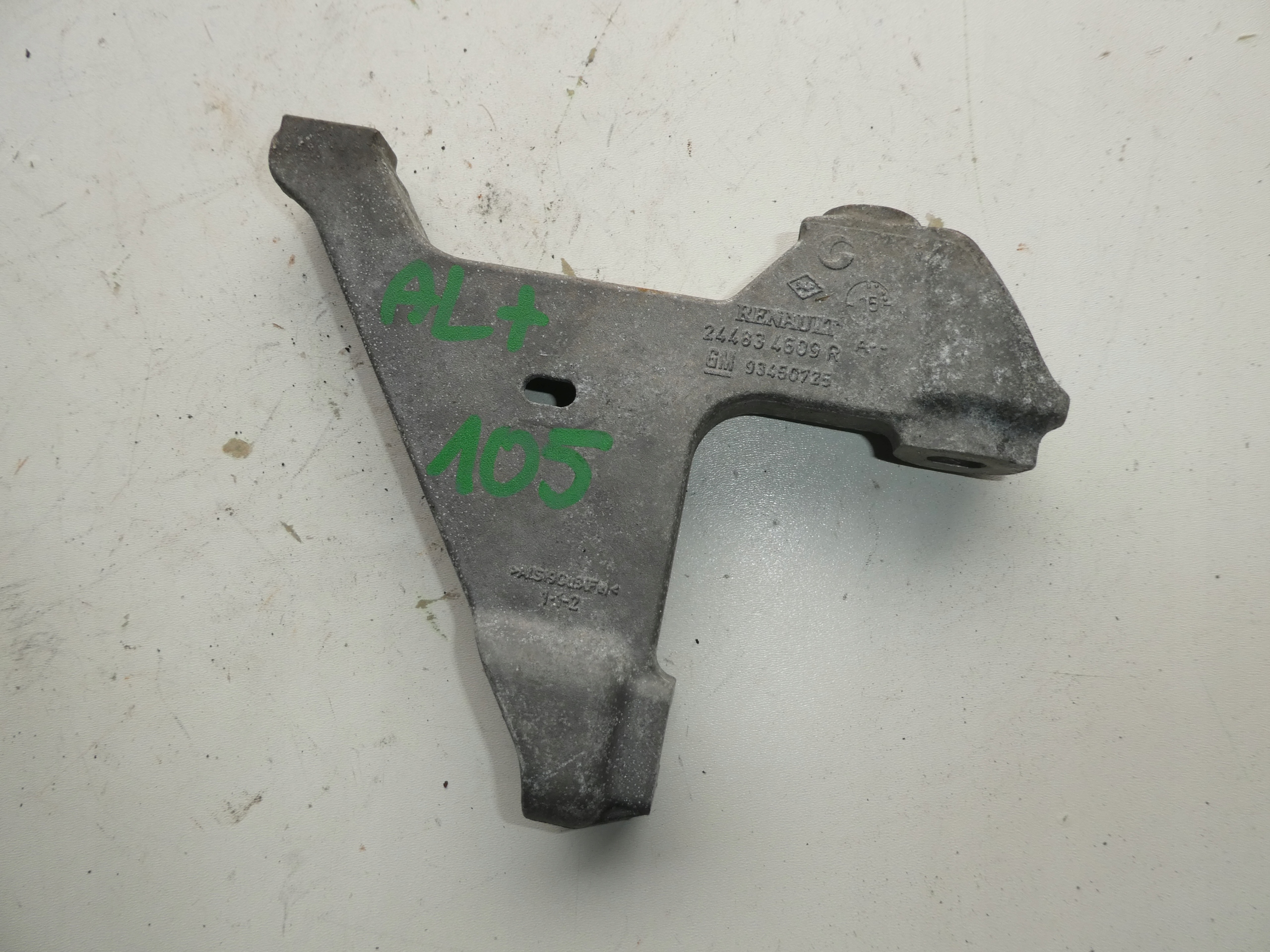 TRAFIC III VIVARO B 1.6 support 244834609R