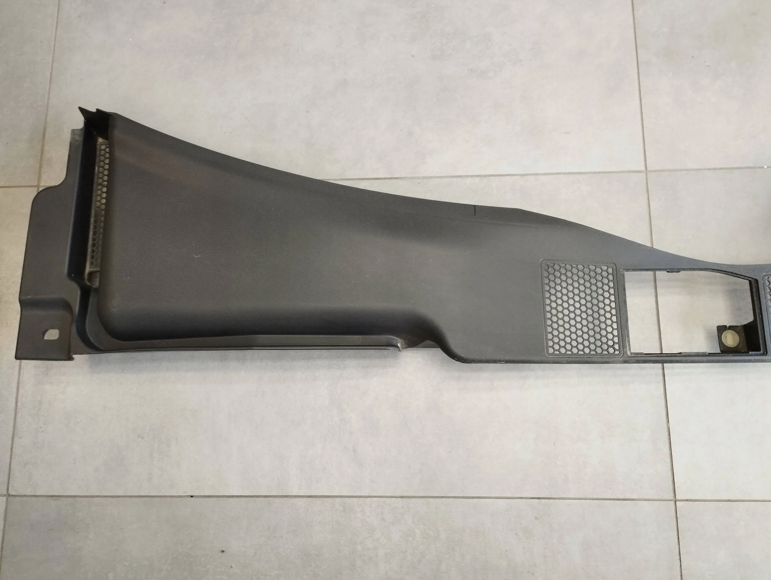 Audi A5 8T torpedo 8K1819447
