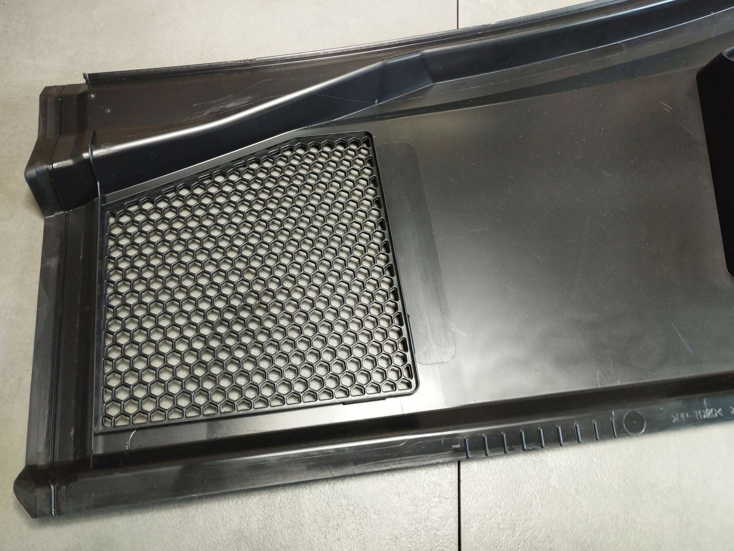 Audi A5 B10 torpedo right 8B1819404
