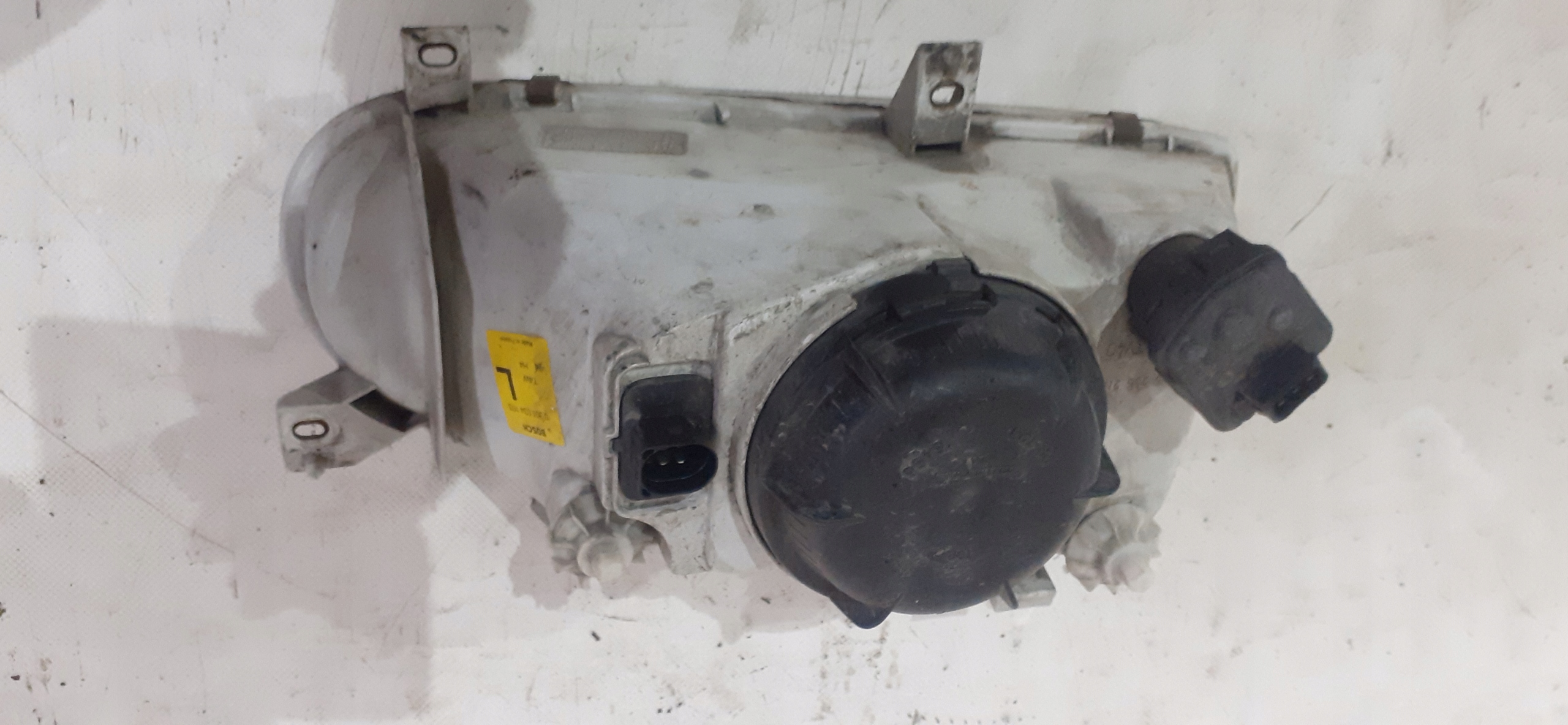 light front left VW GOLF III